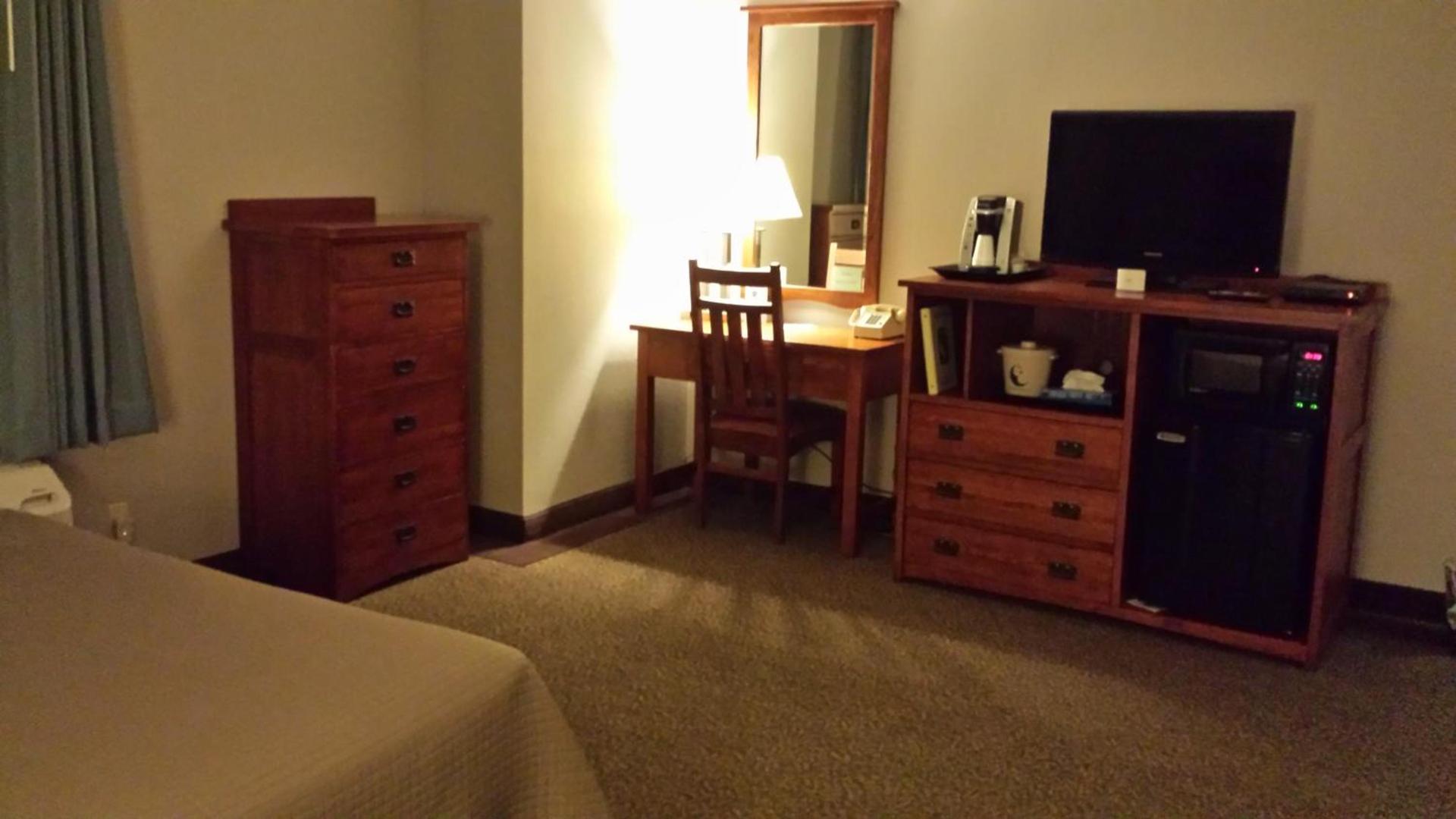 Pleasant Night Inn Carthage Near Fort Drum photo 15