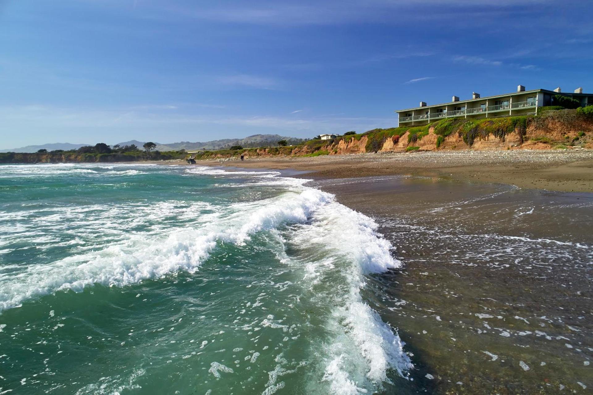 Cavalier Oceanfront Resort photo 15