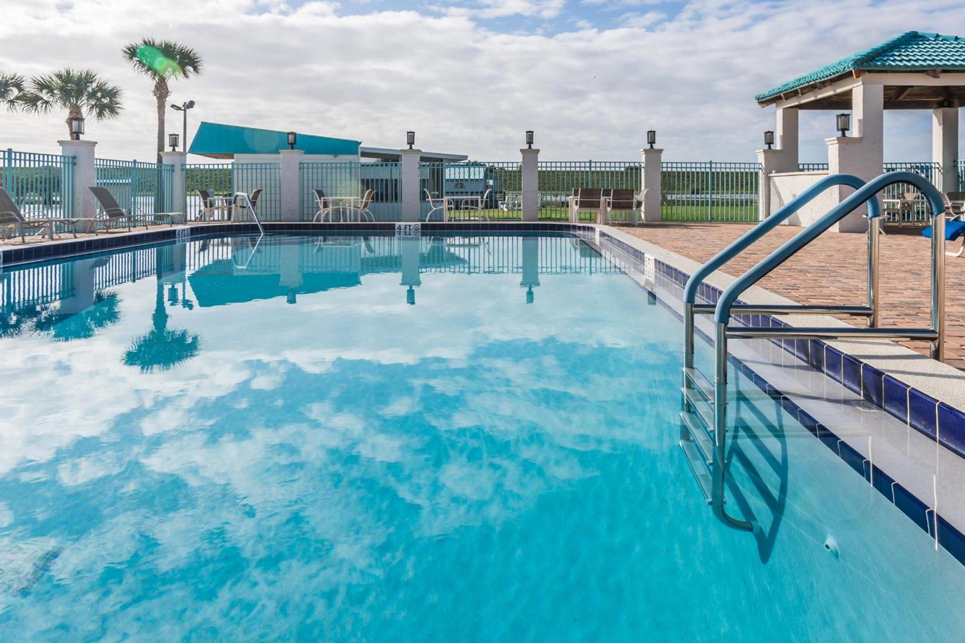 Lakeshore Resort and Marina photo 10