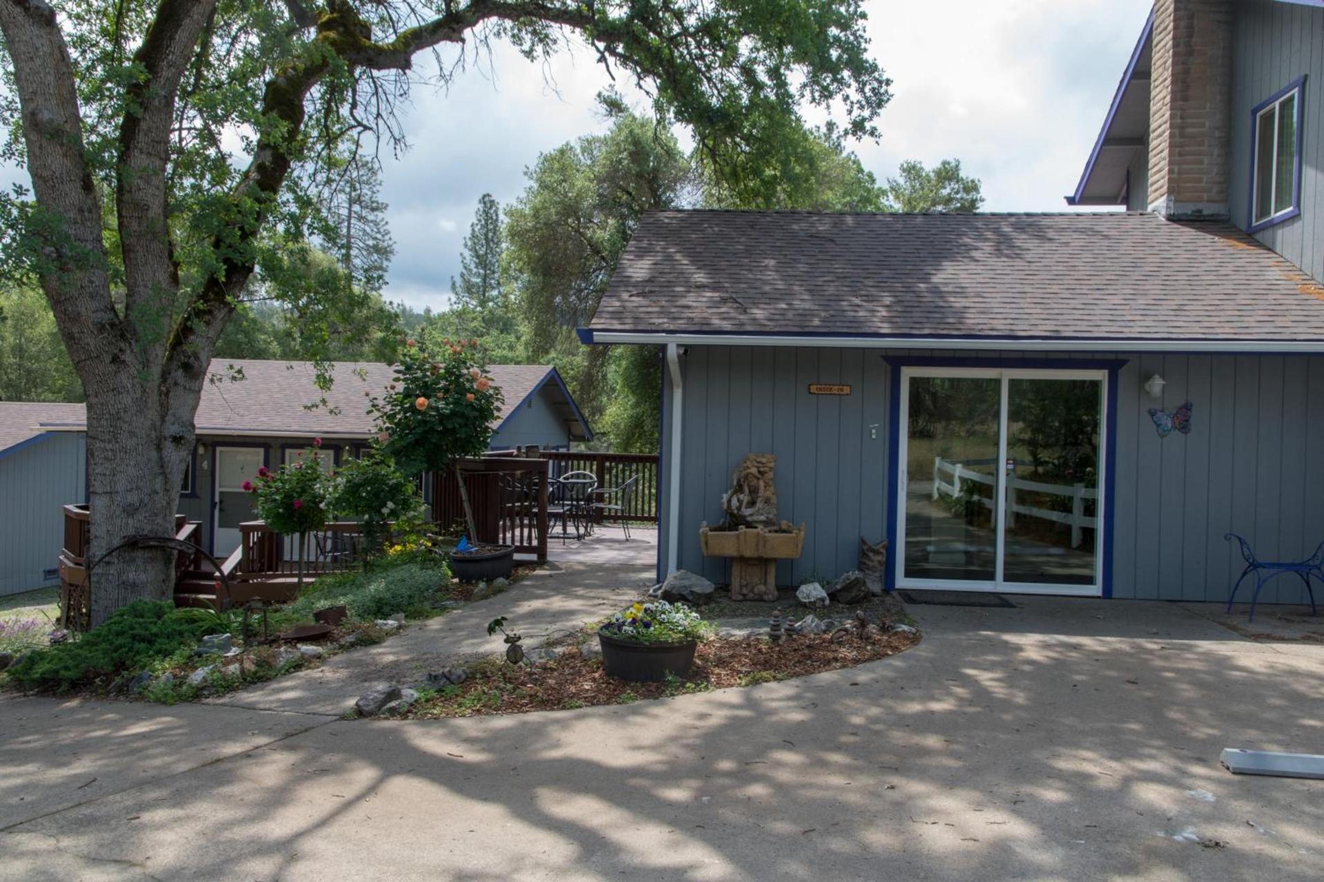 Little Valley Inn photo 2