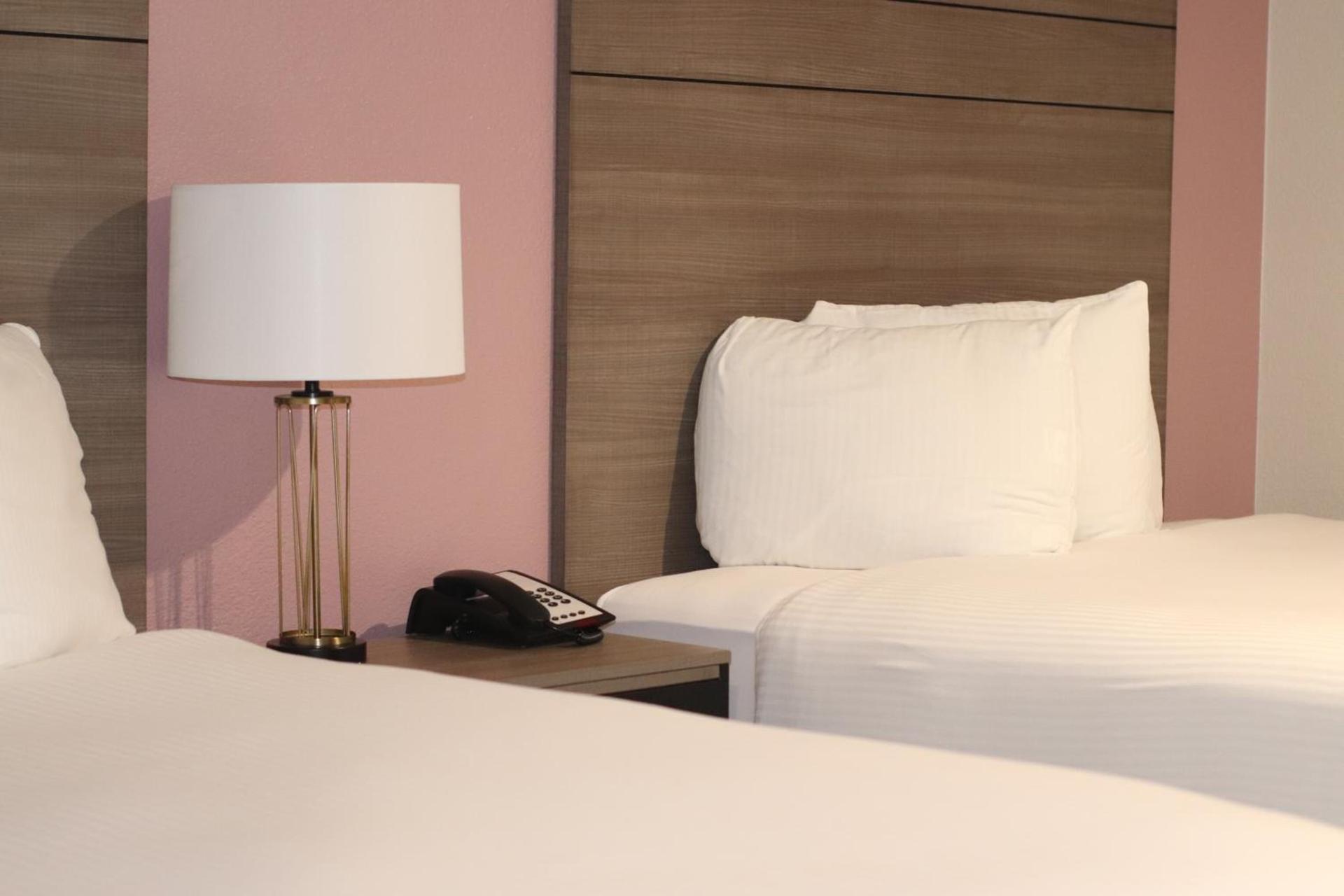 Arya Inn and Suites photo 11
