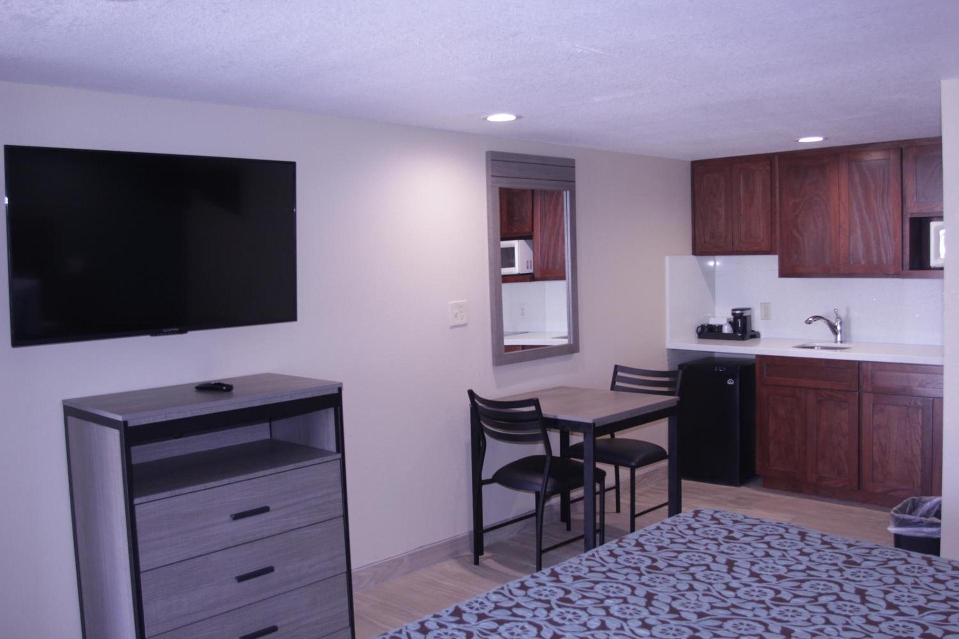 Americas Best Value Inn Port Aransas photo 36