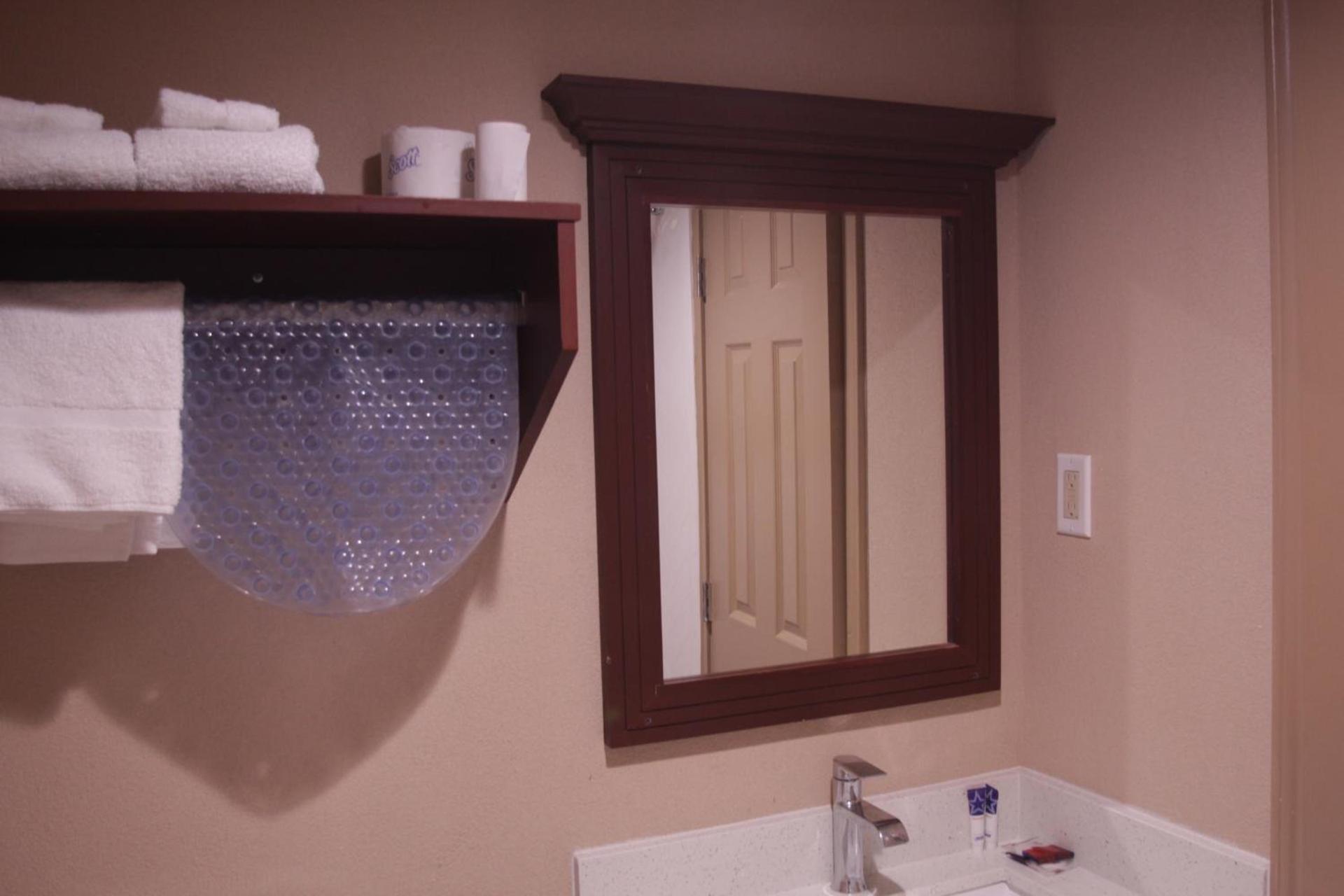 Americas Best Value Inn Port Aransas photo 40