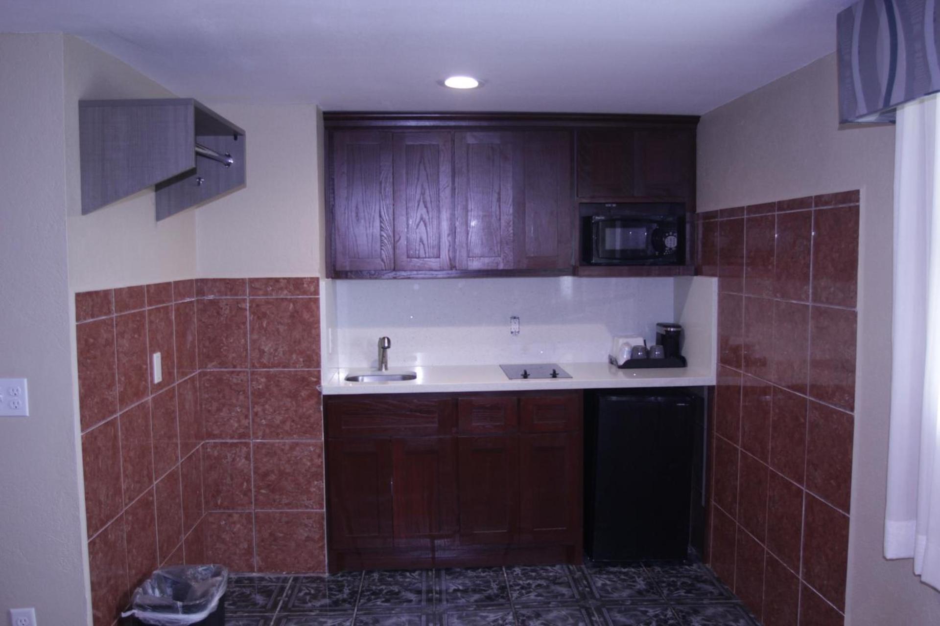 Americas Best Value Inn Port Aransas photo 33