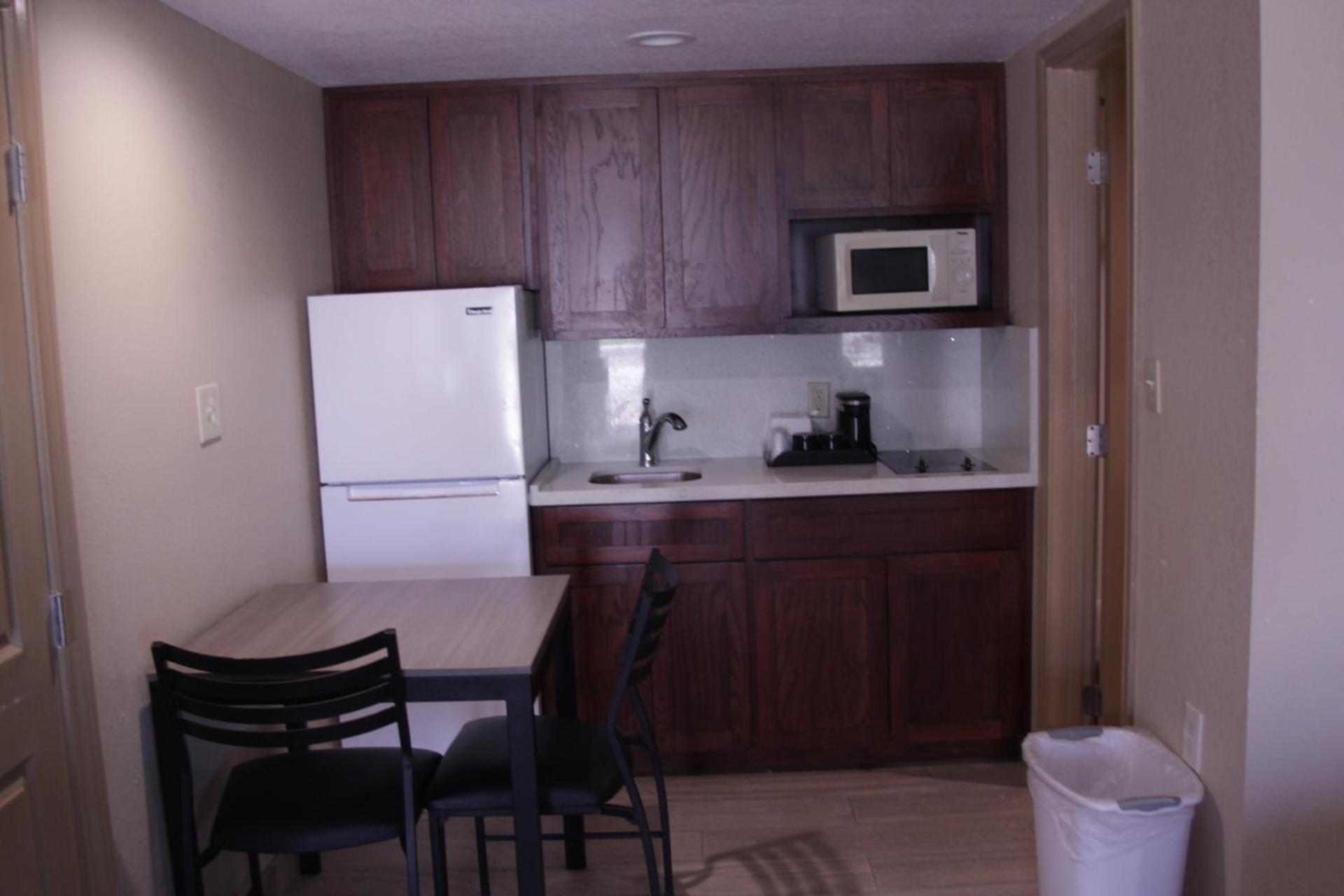 Americas Best Value Inn Port Aransas photo 58