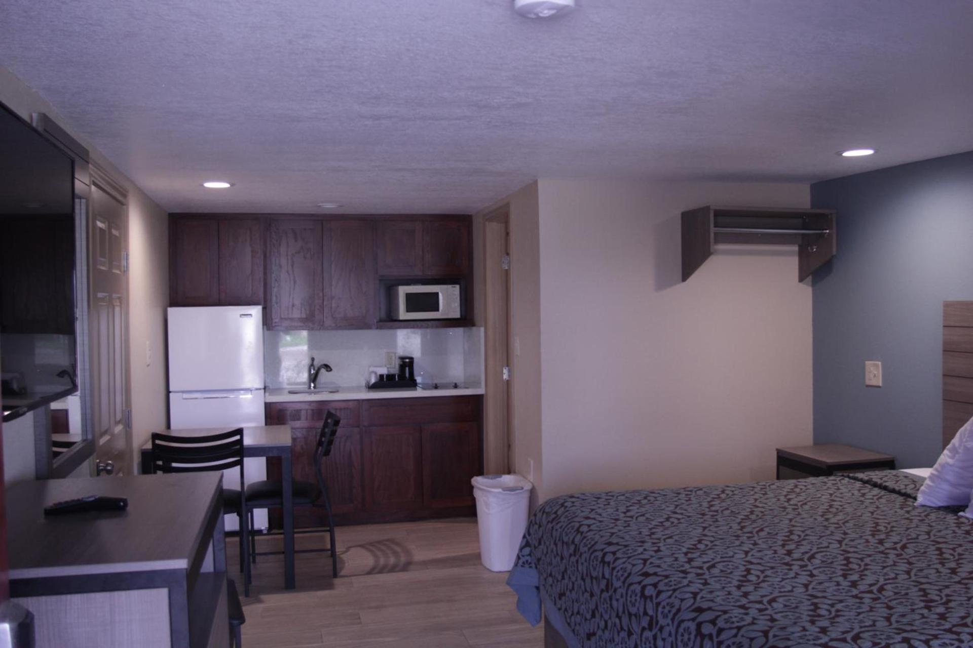 Americas Best Value Inn Port Aransas photo 66
