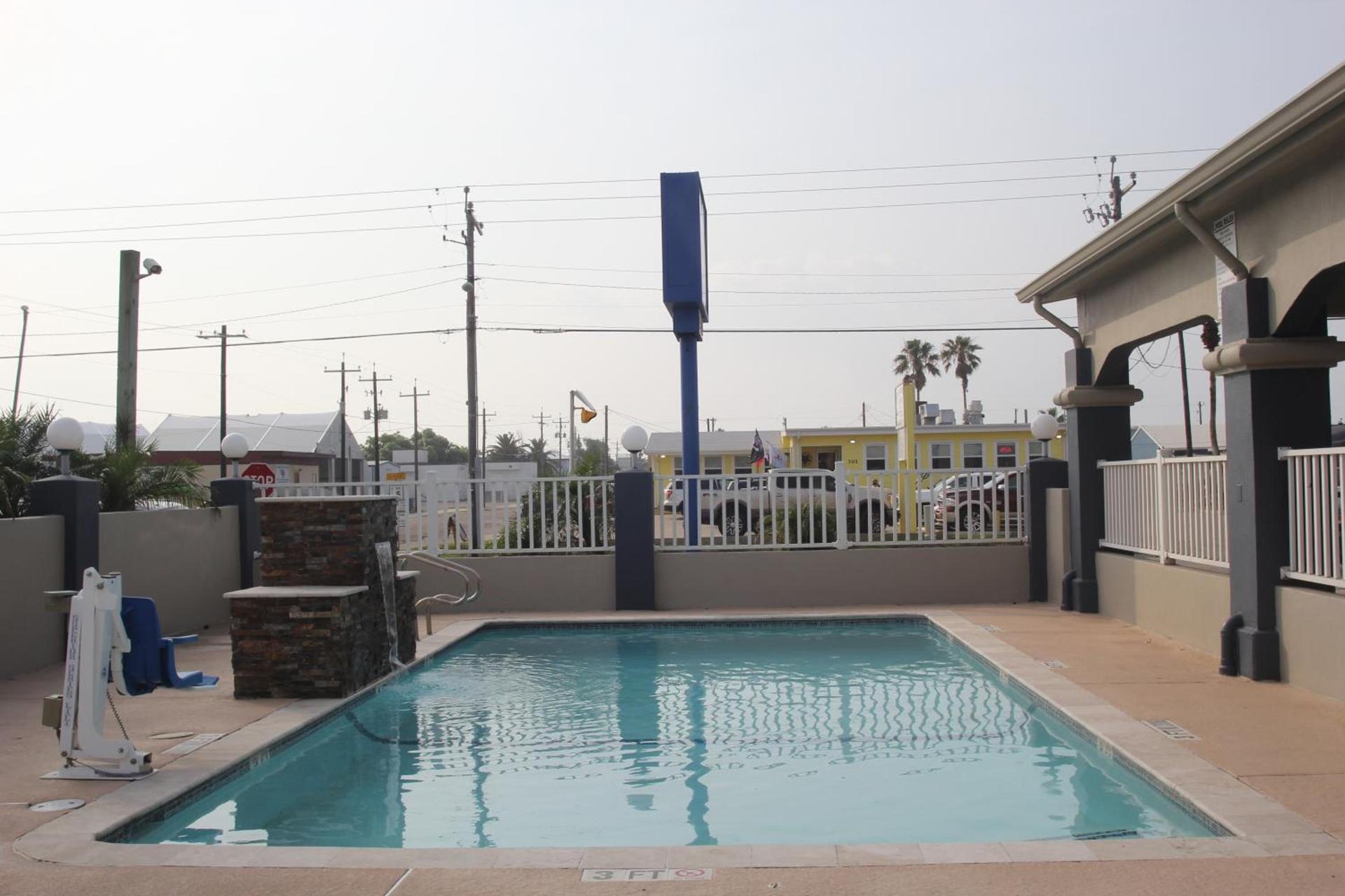 Americas Best Value Inn Port Aransas photo 6