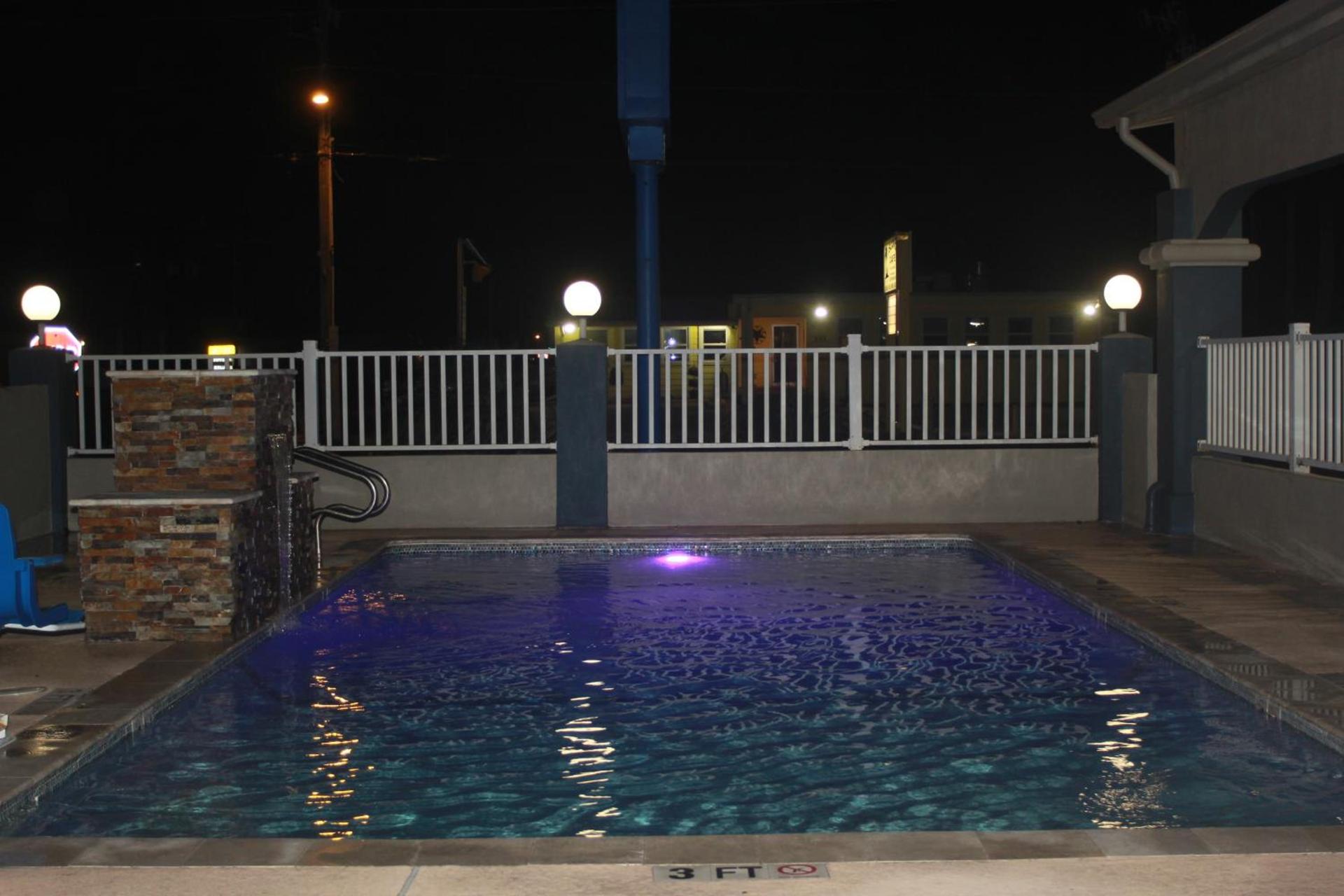 Americas Best Value Inn Port Aransas photo 69