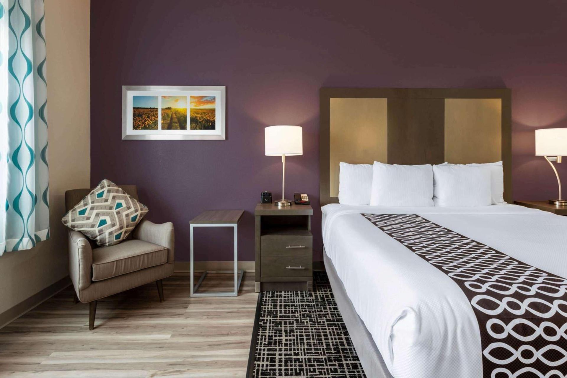 La Quinta by Wyndham Wichita Airport photo 18