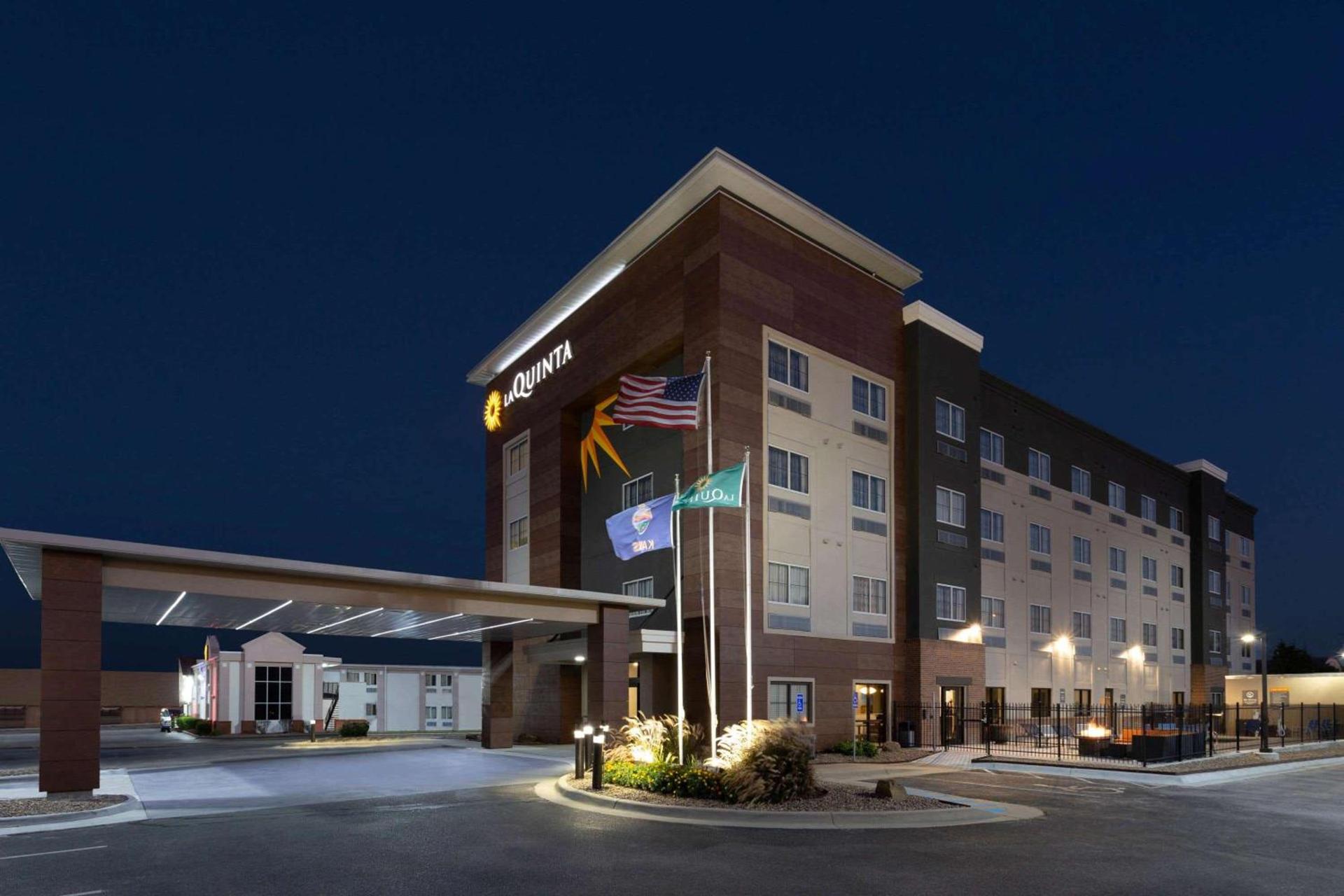 La Quinta by Wyndham Wichita Airport photo 12