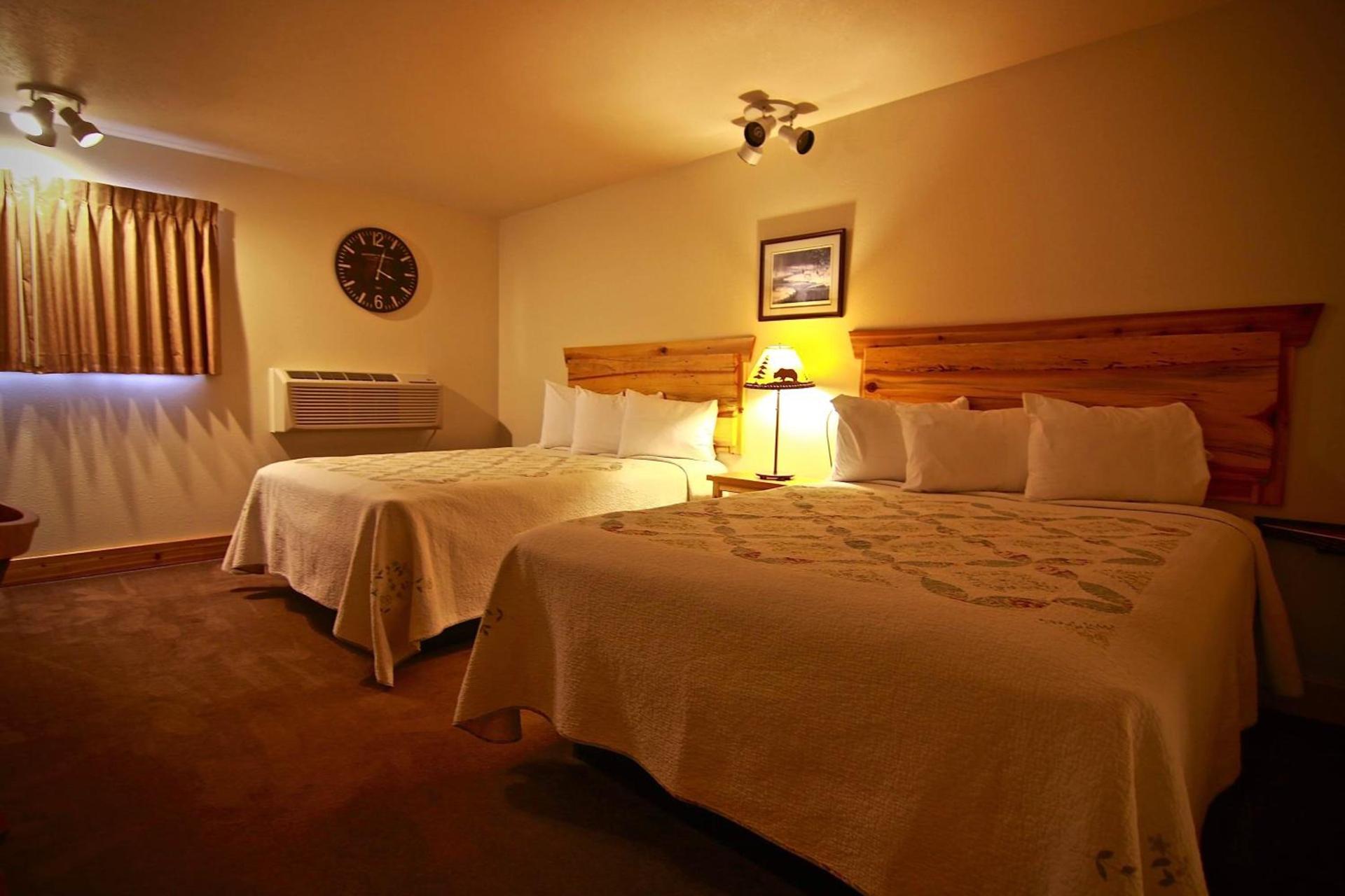 Yellowstone Village Inn and Suites photo 7