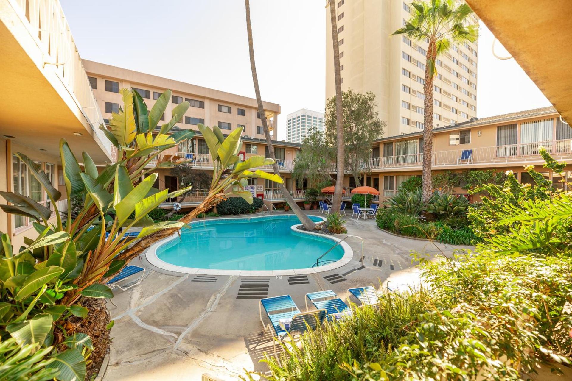 Cal Mar Hotel Suites photo 4