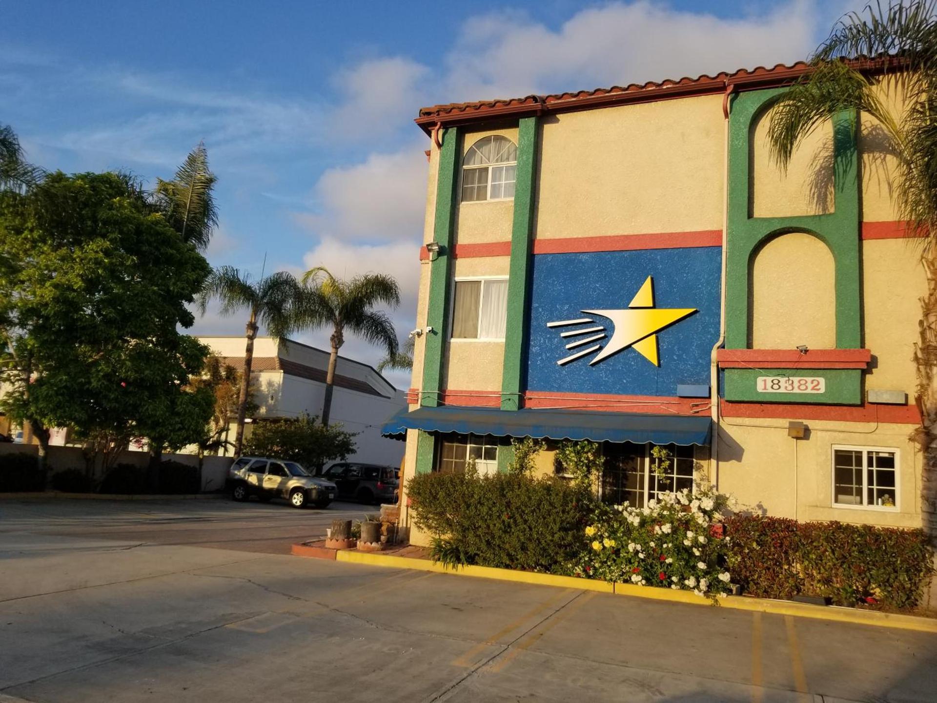 Starlight Inn Huntington Beach photo 2