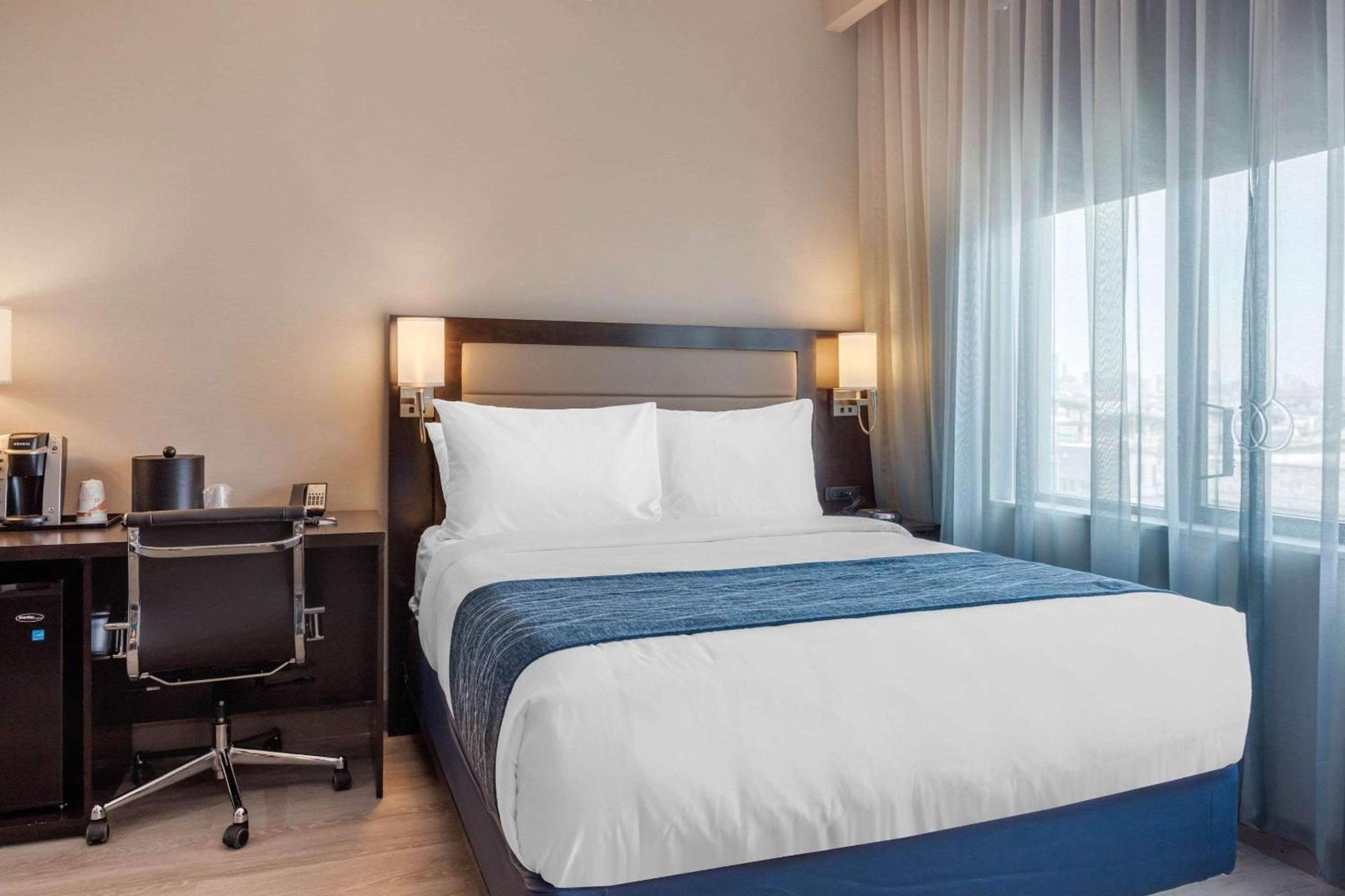 Comfort Inn Prospect Park-Brooklyn photo 8