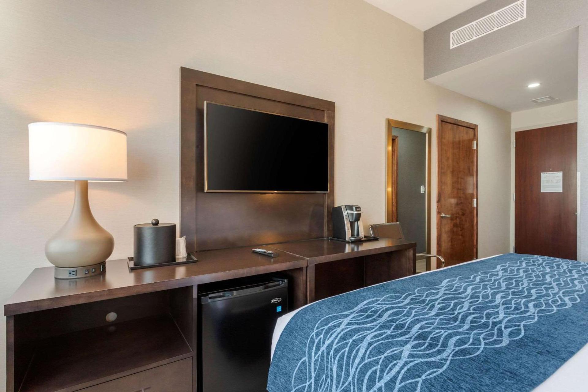 Comfort Inn Prospect Park-Brooklyn photo 11