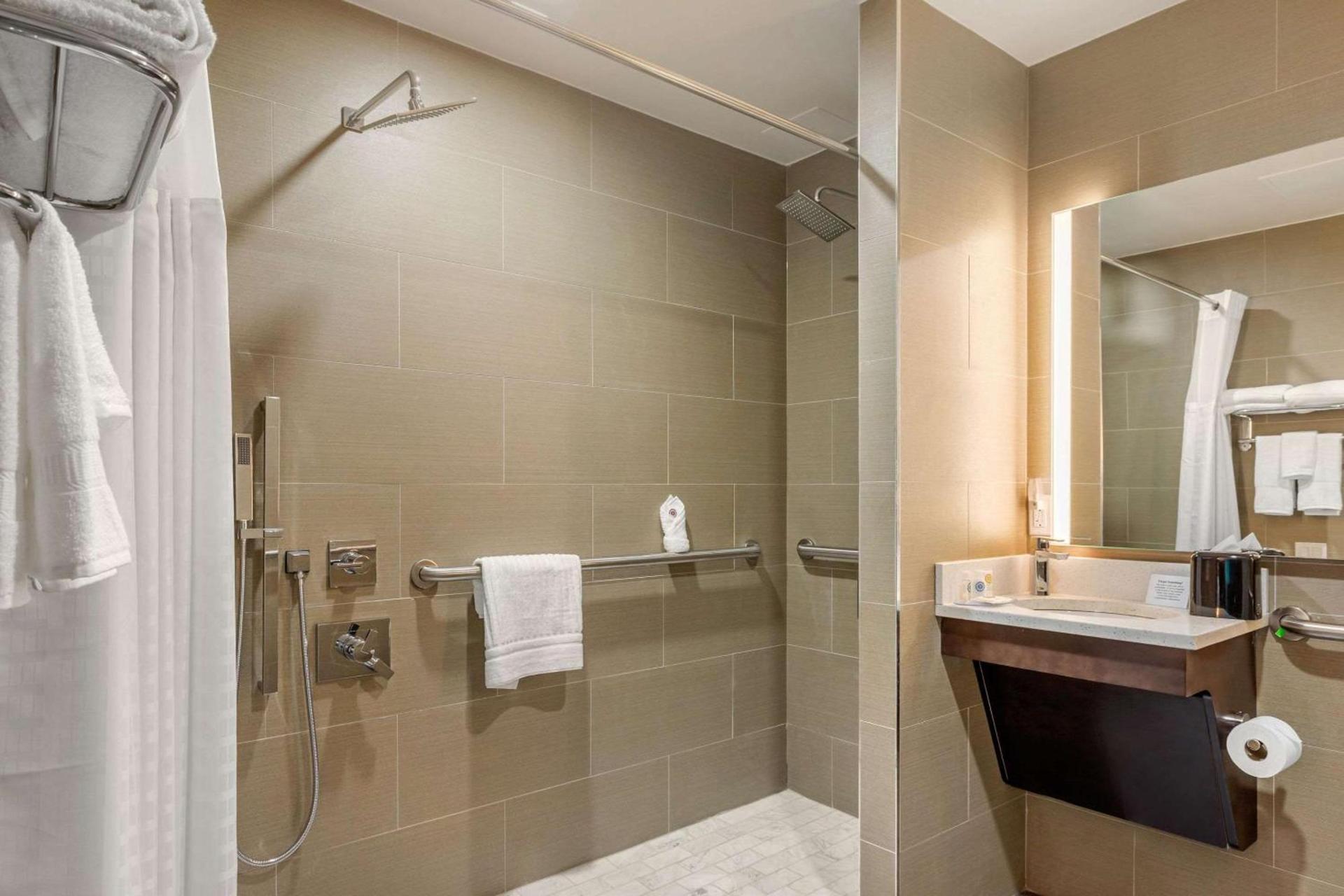 Comfort Inn Prospect Park-Brooklyn photo 26