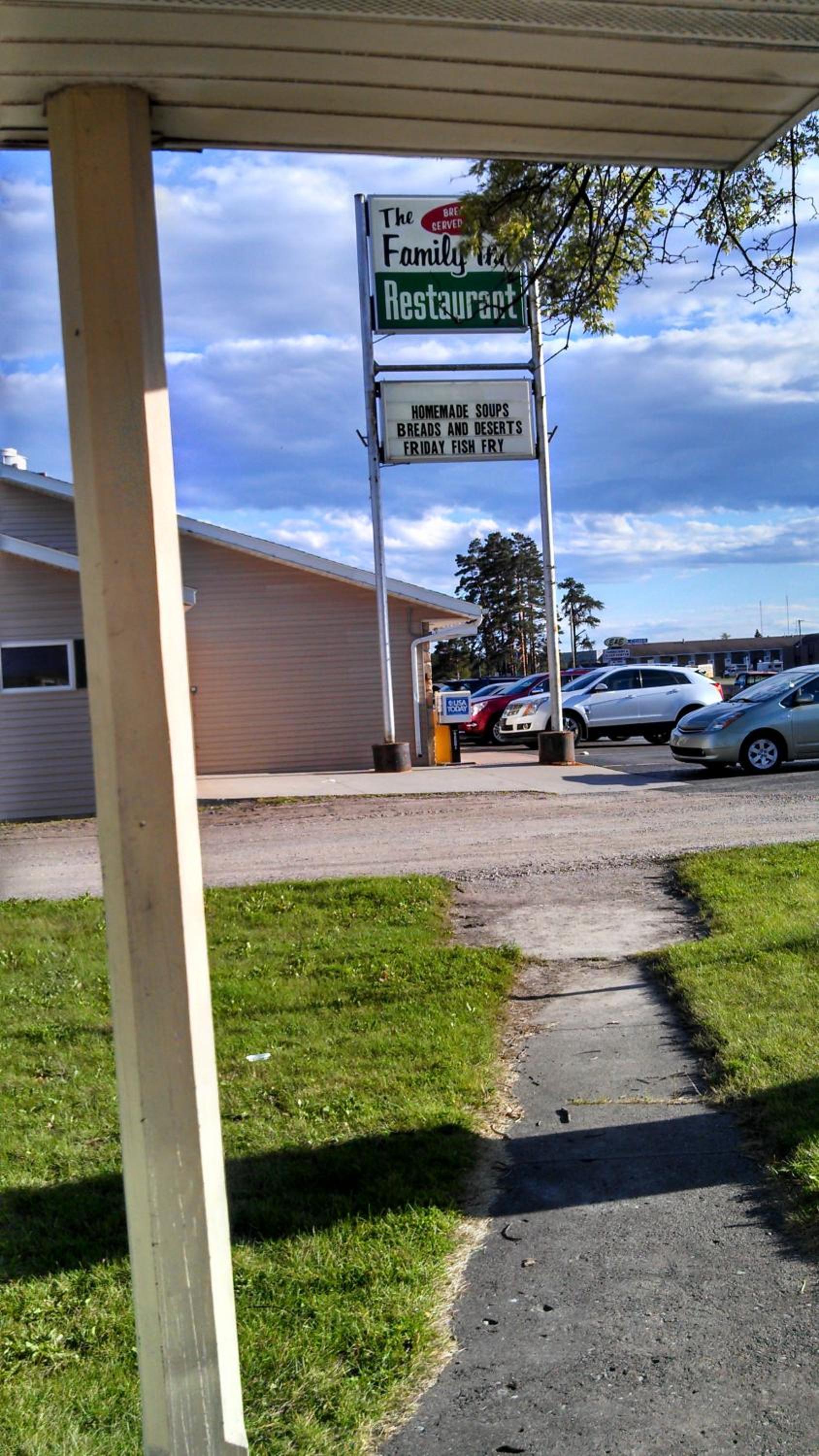 Sunset Lodge Escanaba photo 20