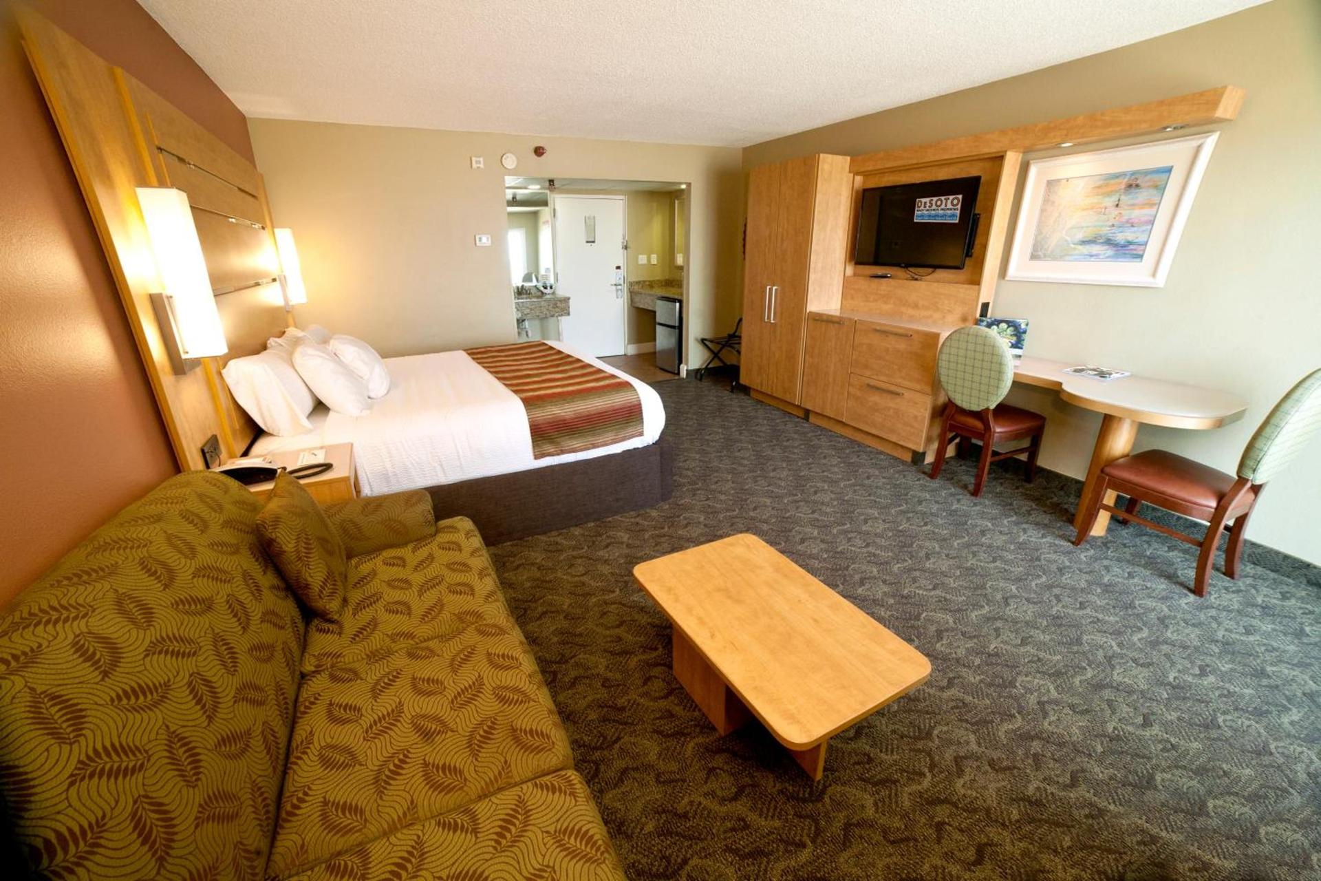 DeSoto Beach Hotel photo 65