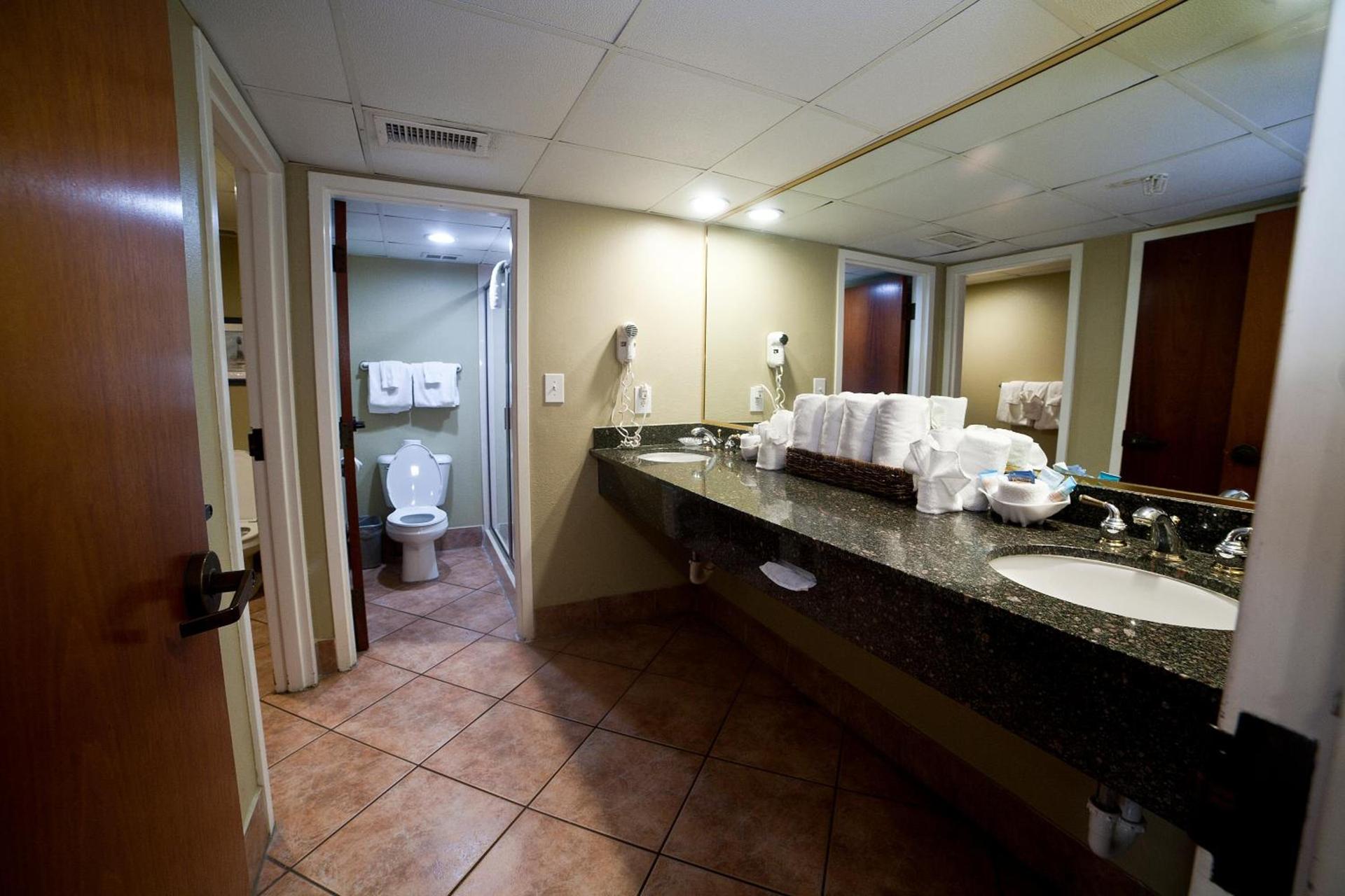DeSoto Beach Hotel photo 55