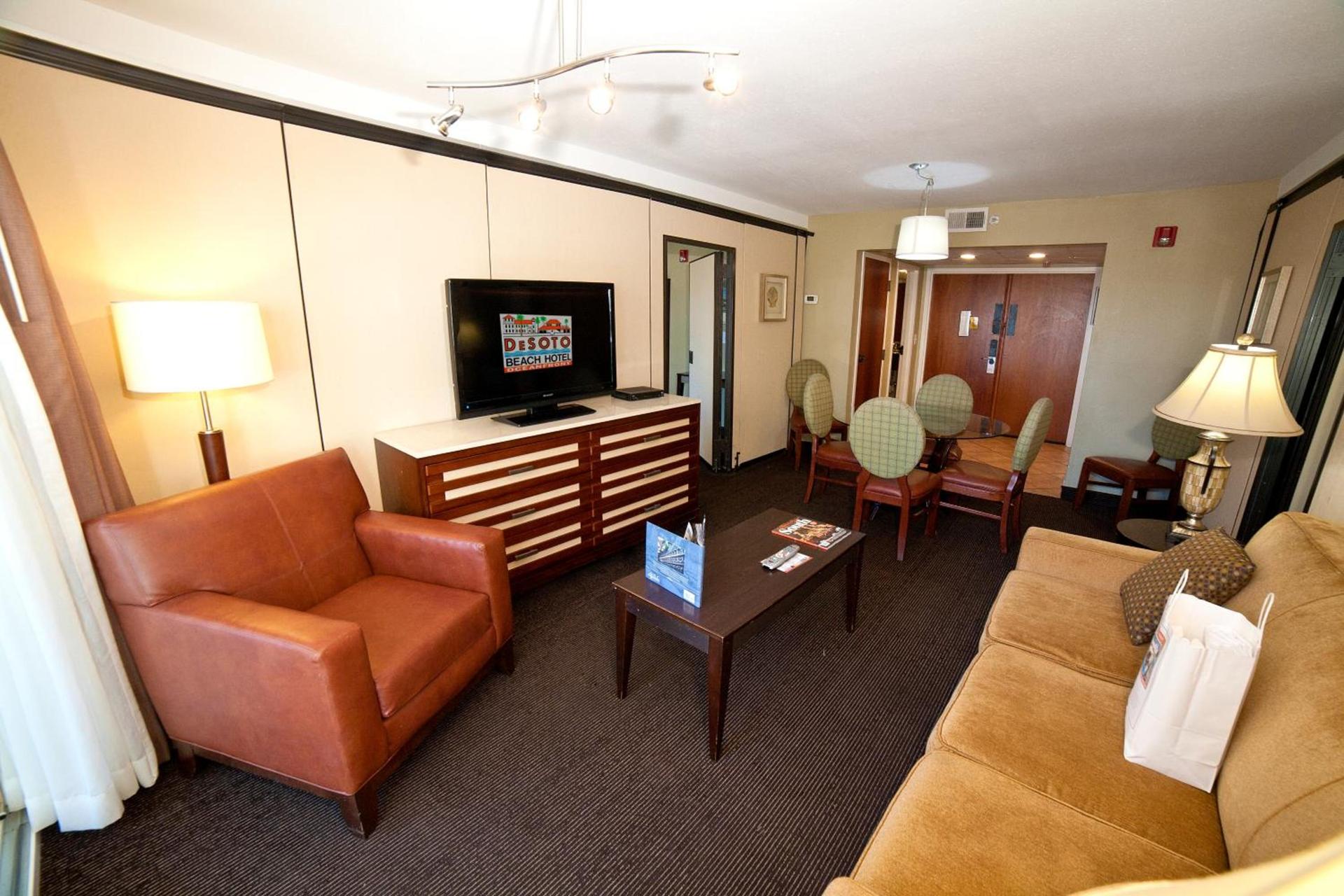 DeSoto Beach Hotel photo 57