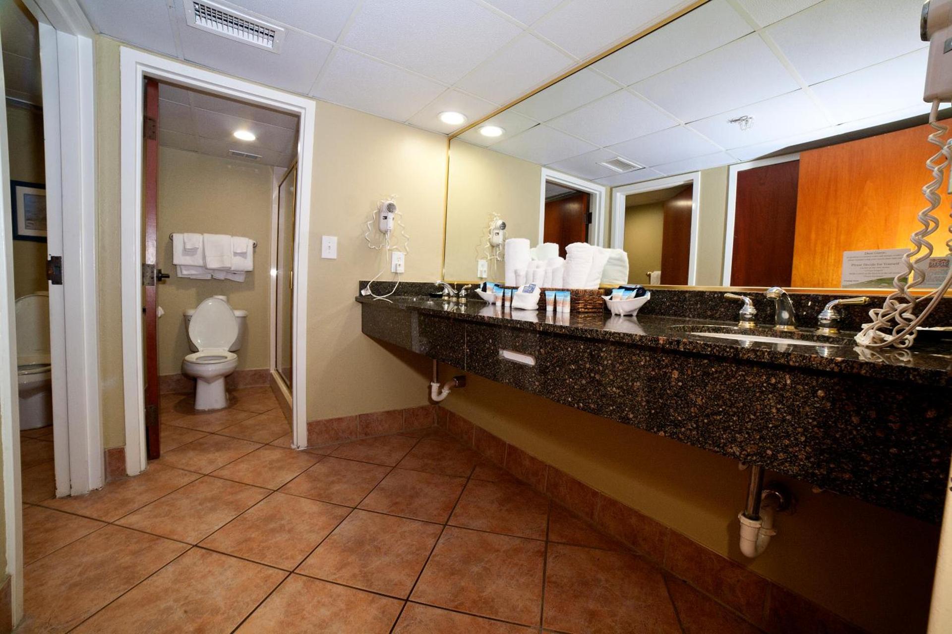 DeSoto Beach Hotel photo 59