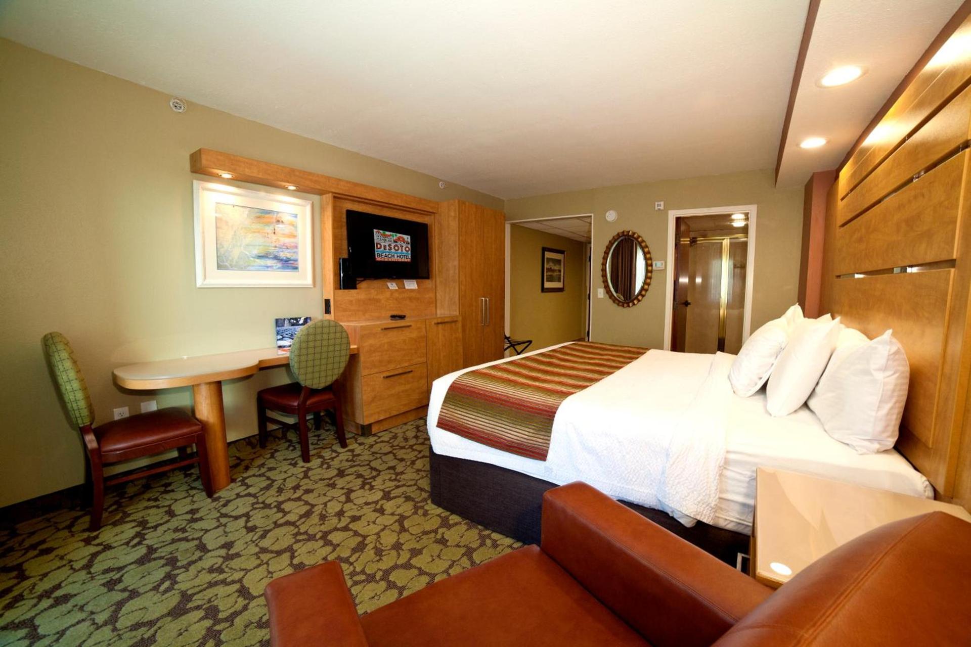 DeSoto Beach Hotel photo 31
