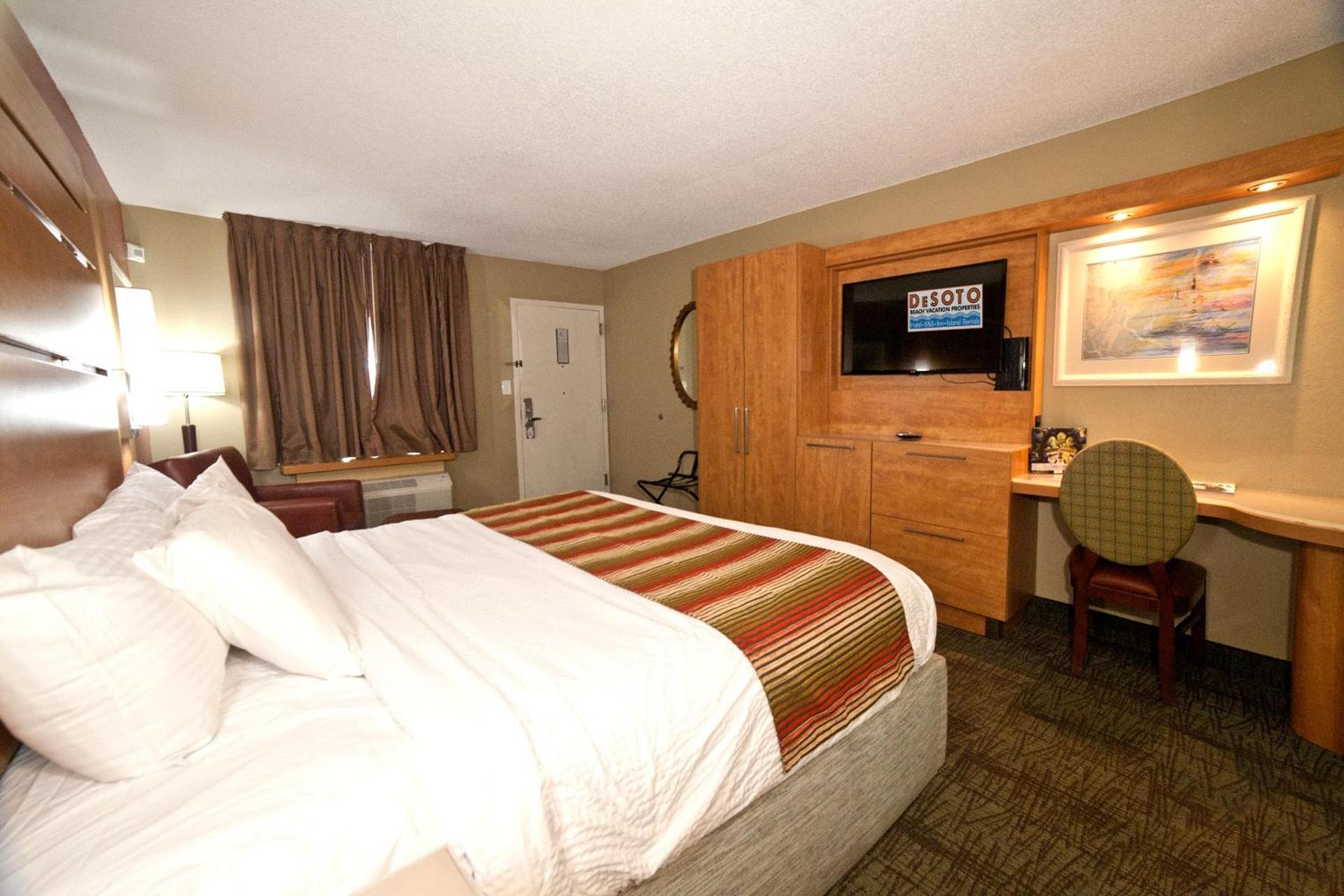 DeSoto Beach Hotel photo 27