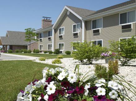 AmericInn by Wyndham Manitowoc — hotel in Manitowoc