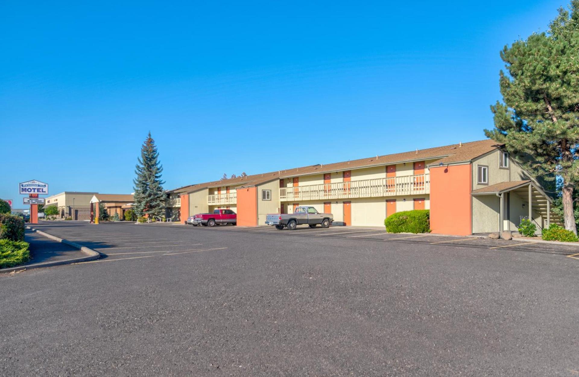 Redmond Inn photo 2