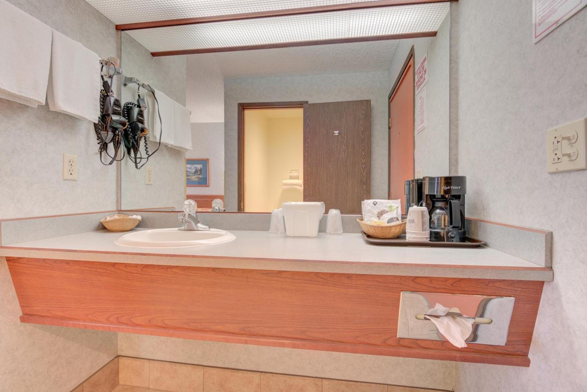 Redmond Inn photo 7