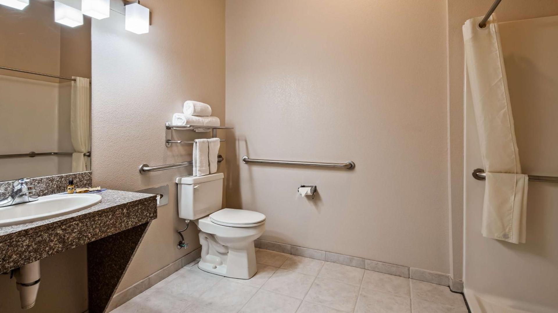 Best Western PLUS Memorial Inn photo 12