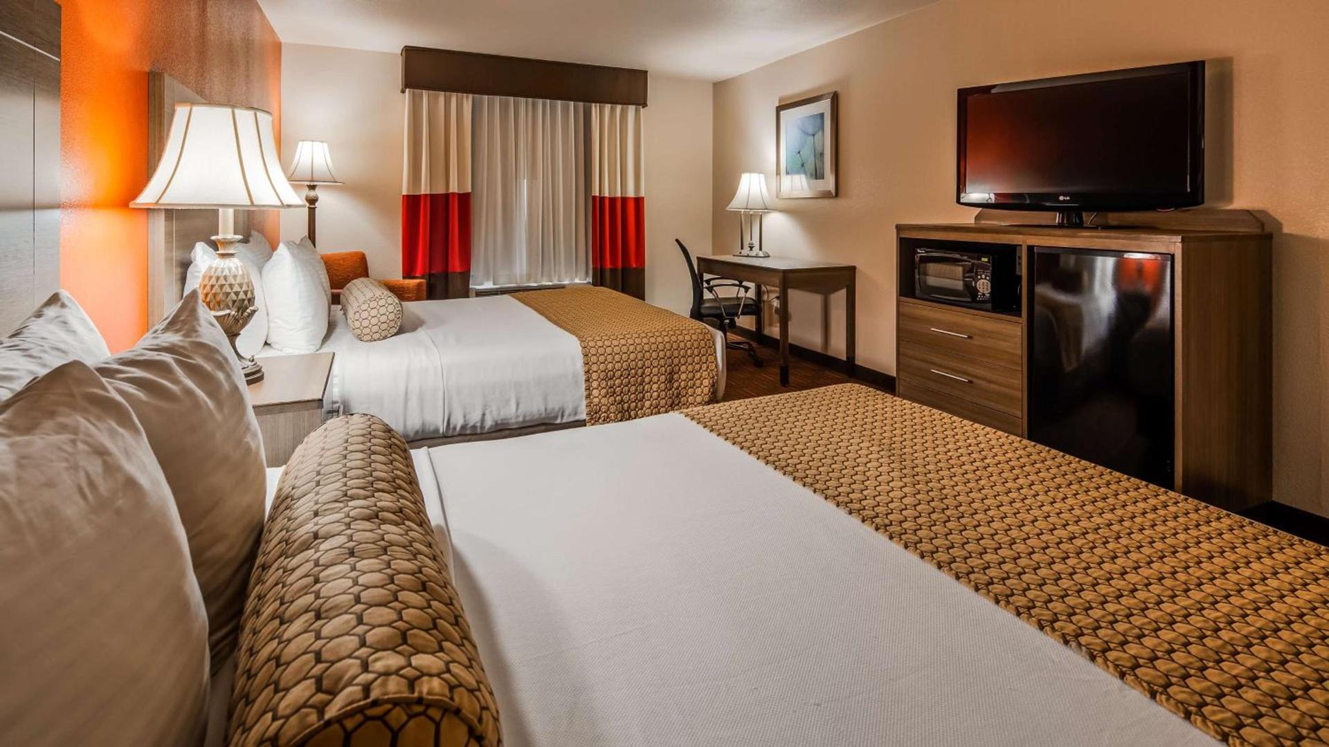 Best Western PLUS Memorial Inn photo 10
