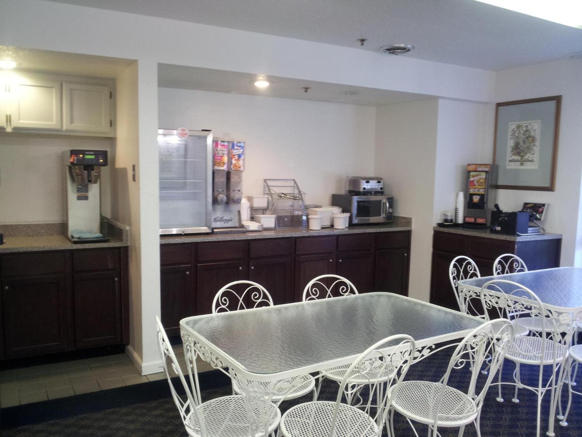 Super 8 by Wyndham Oroville photo 31