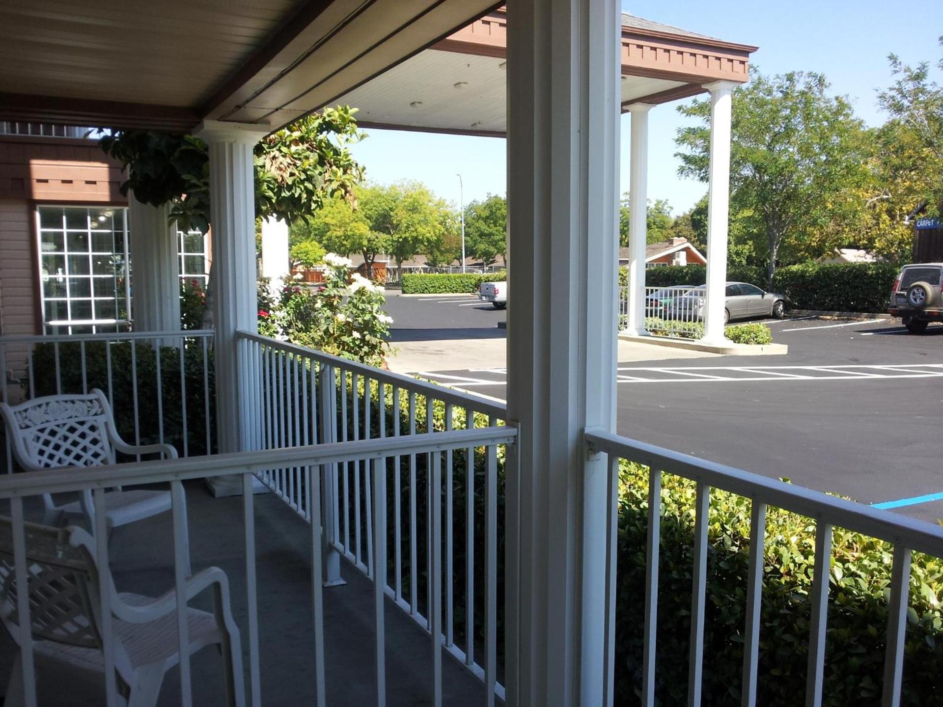 Super 8 by Wyndham Oroville photo 32