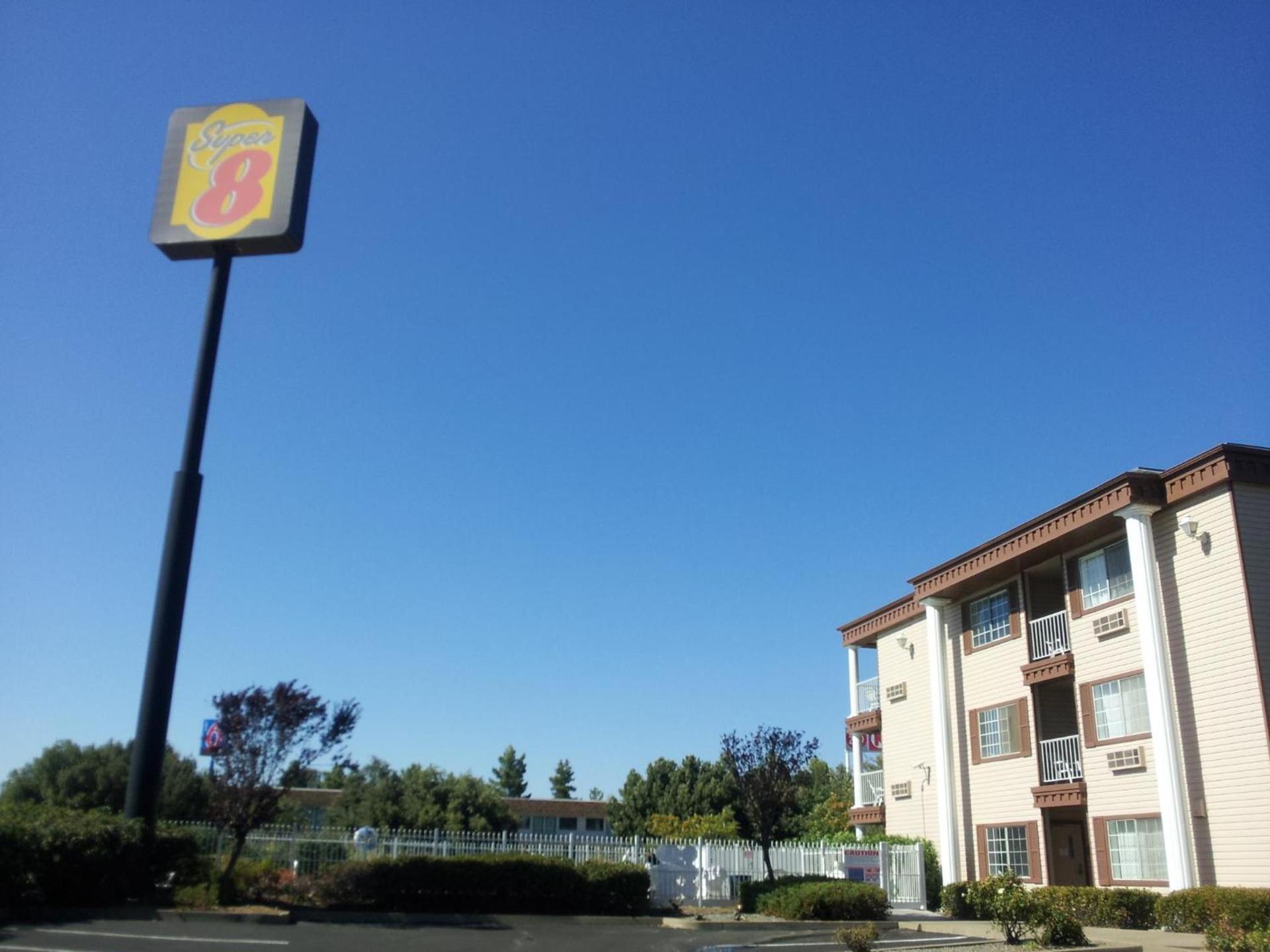 Super 8 by Wyndham Oroville photo 35