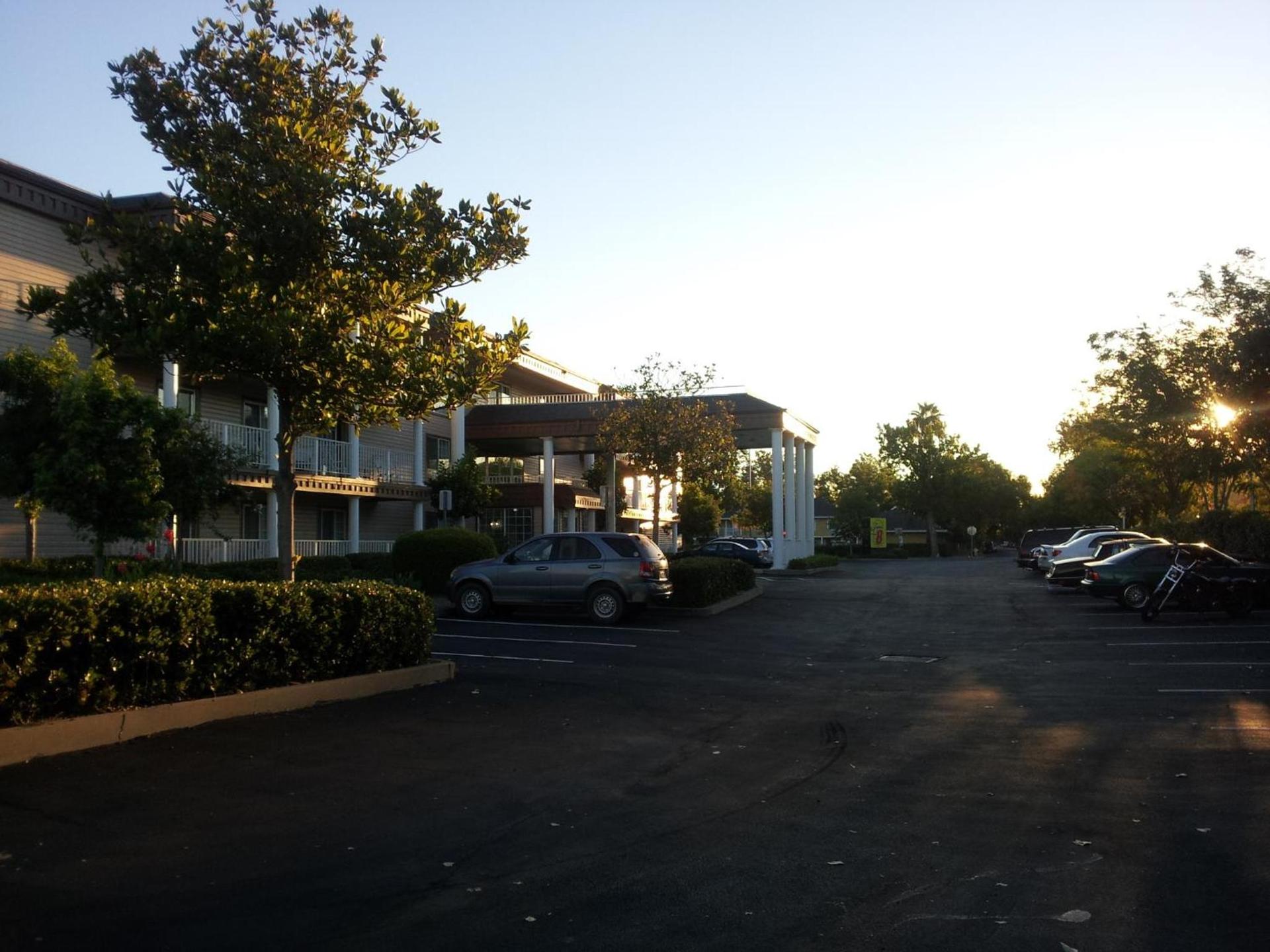 Super 8 by Wyndham Oroville photo 44