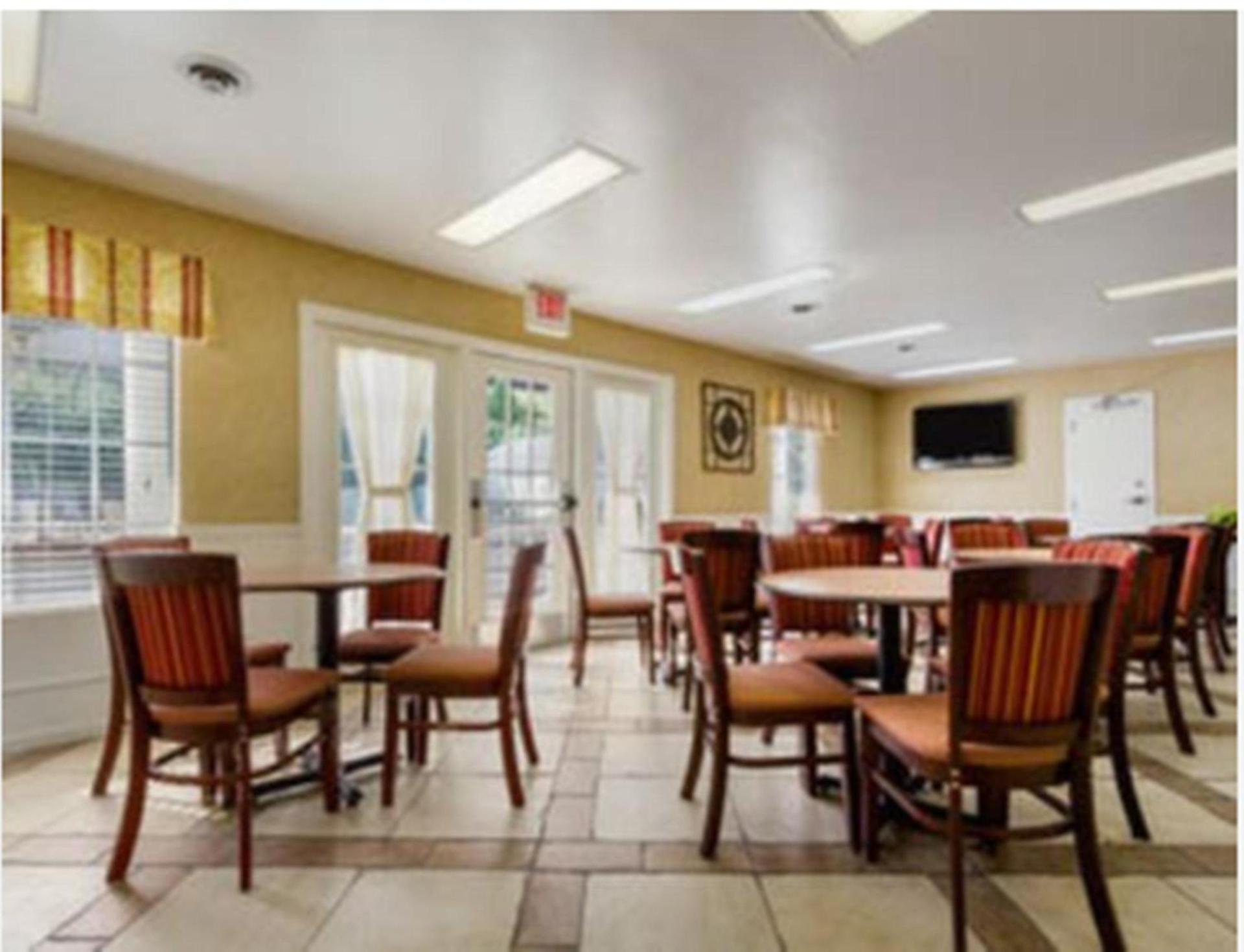 Baymont by Wyndham Sanford photo 36