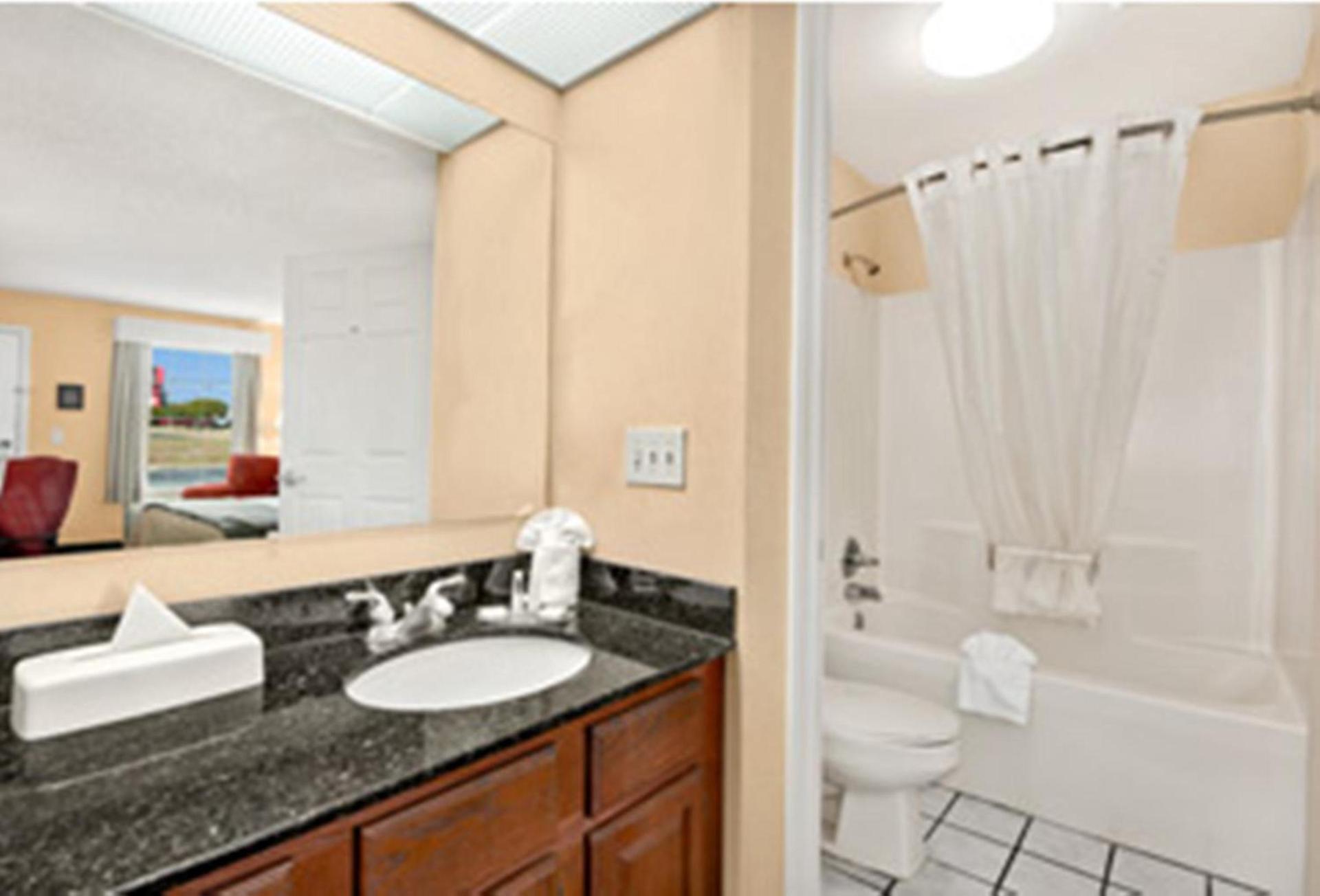 Baymont by Wyndham Eden photo 25