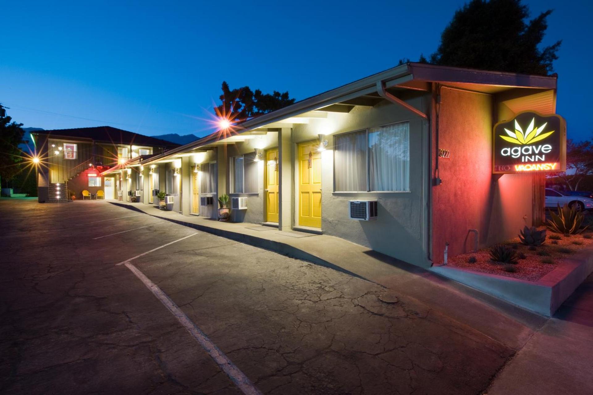 Agave Inn photo 2