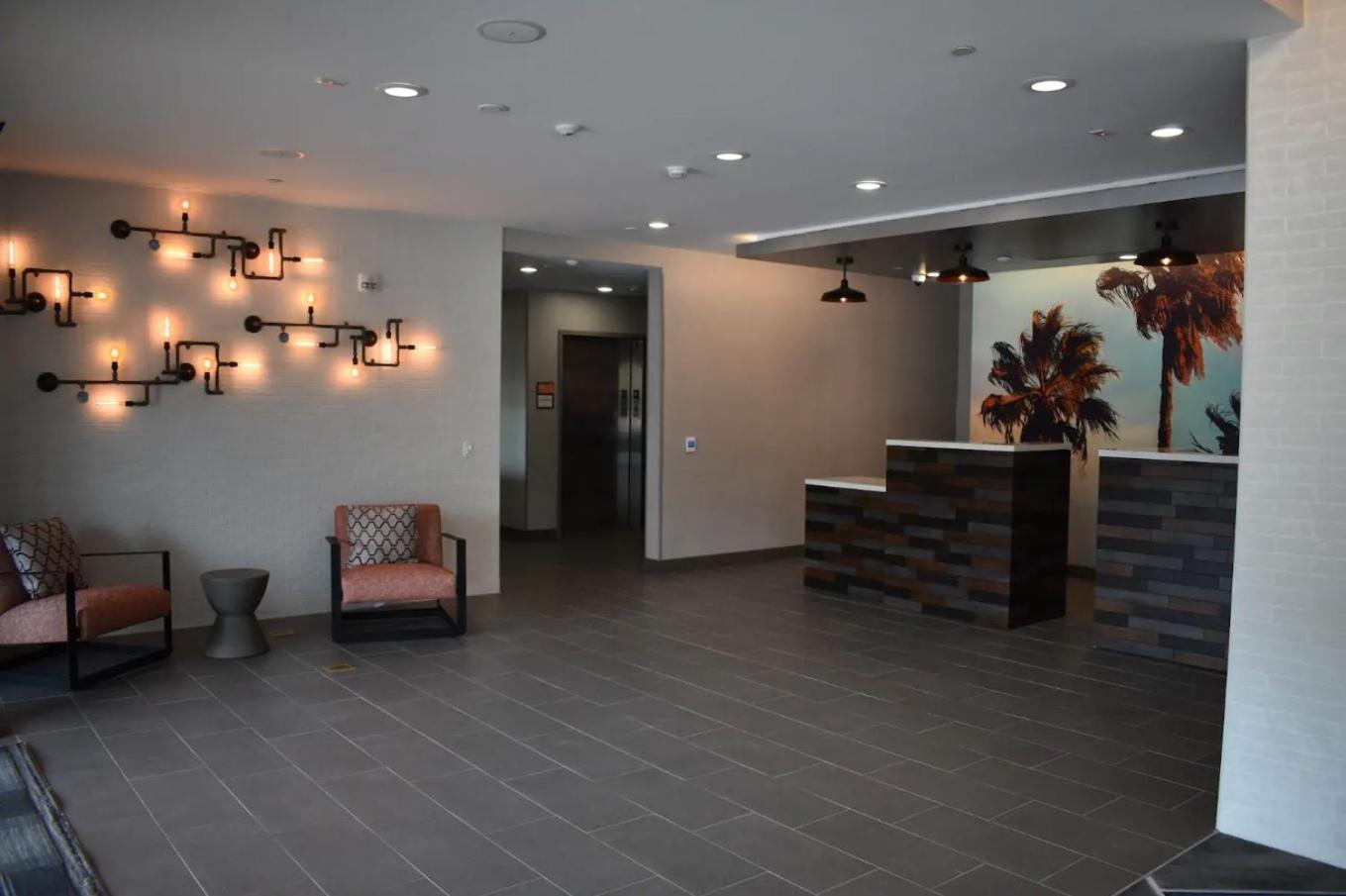 La Quinta Inn & Suites by Wyndham San Bernardino photo 50