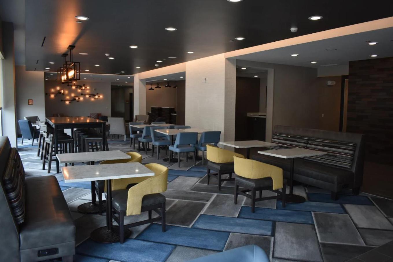 La Quinta Inn & Suites by Wyndham San Bernardino photo 51