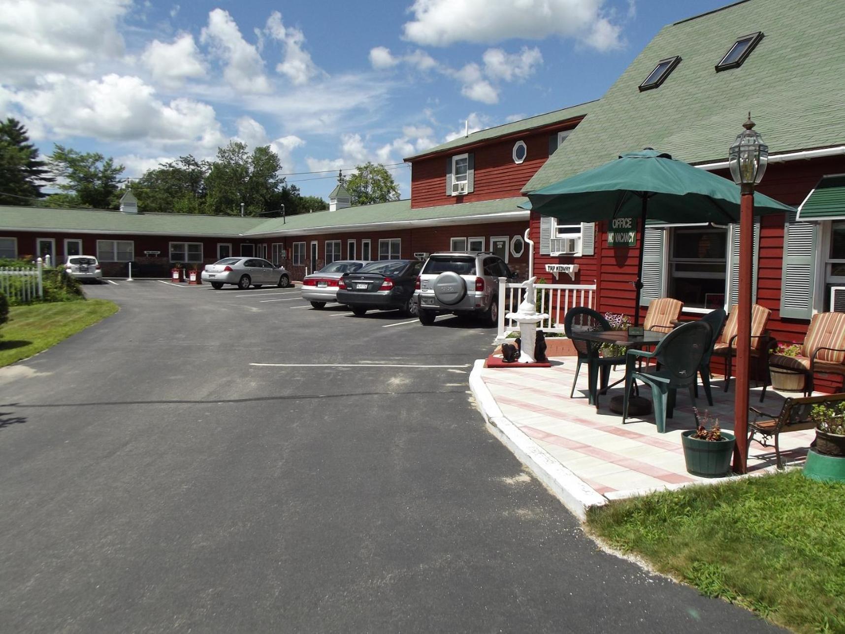 Midway Lodging photo 34