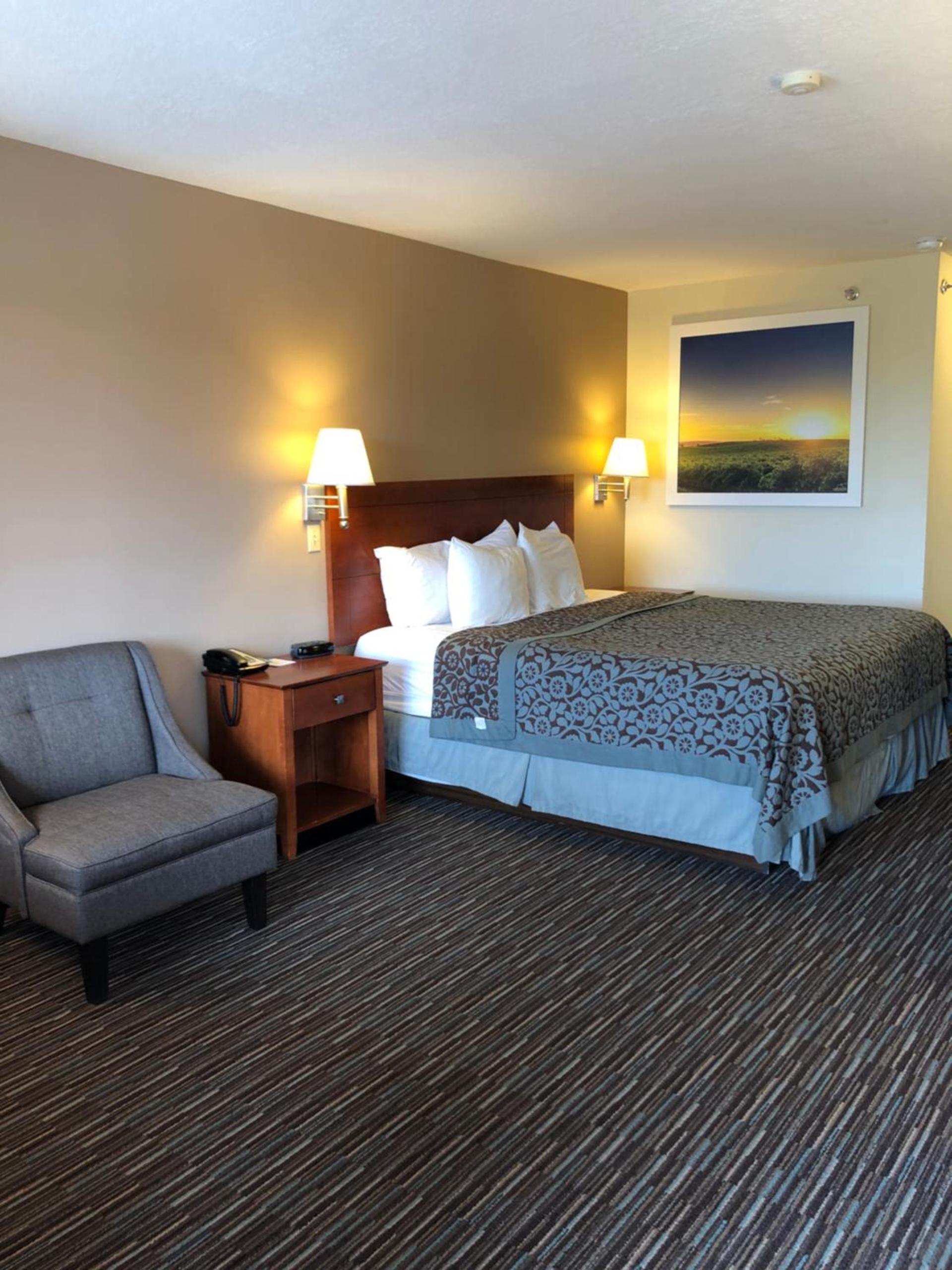 Days Inn by Wyndham Rio Rancho photo 9