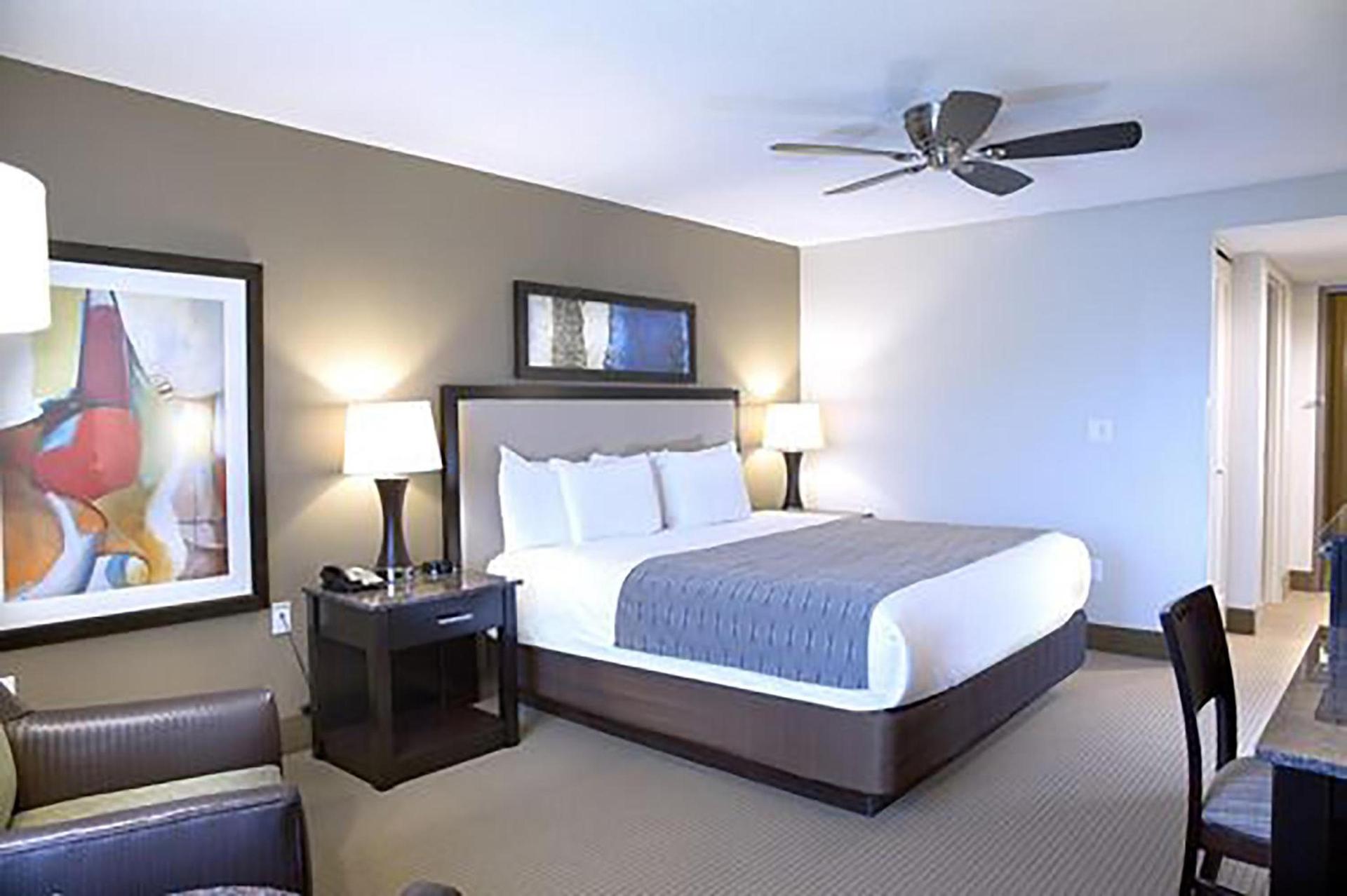 Isle of Capri Casino Hotel Boonville & Casino - A Caesars Rewards Destination photo 18