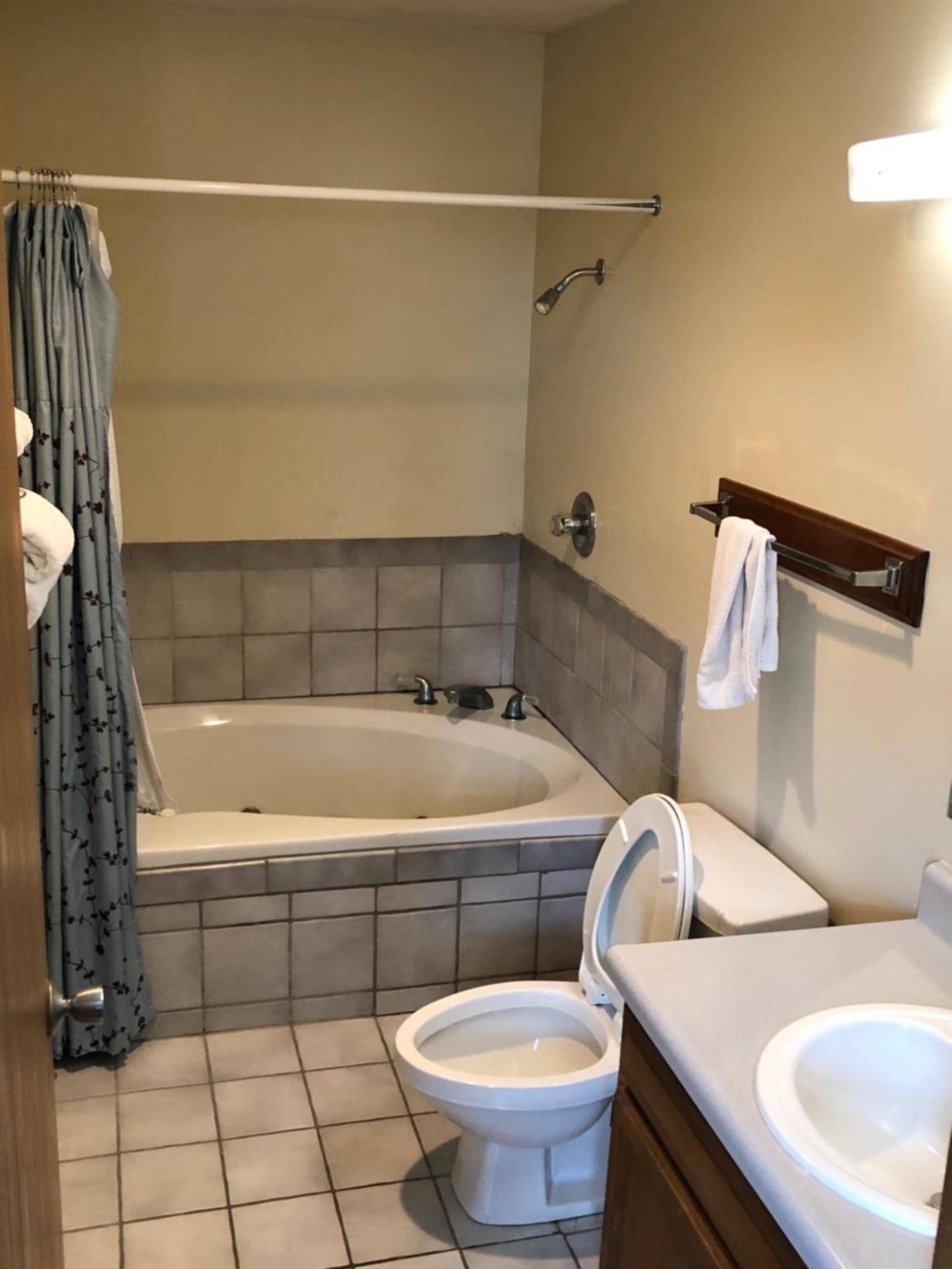 Salt Creek Inn photo 14