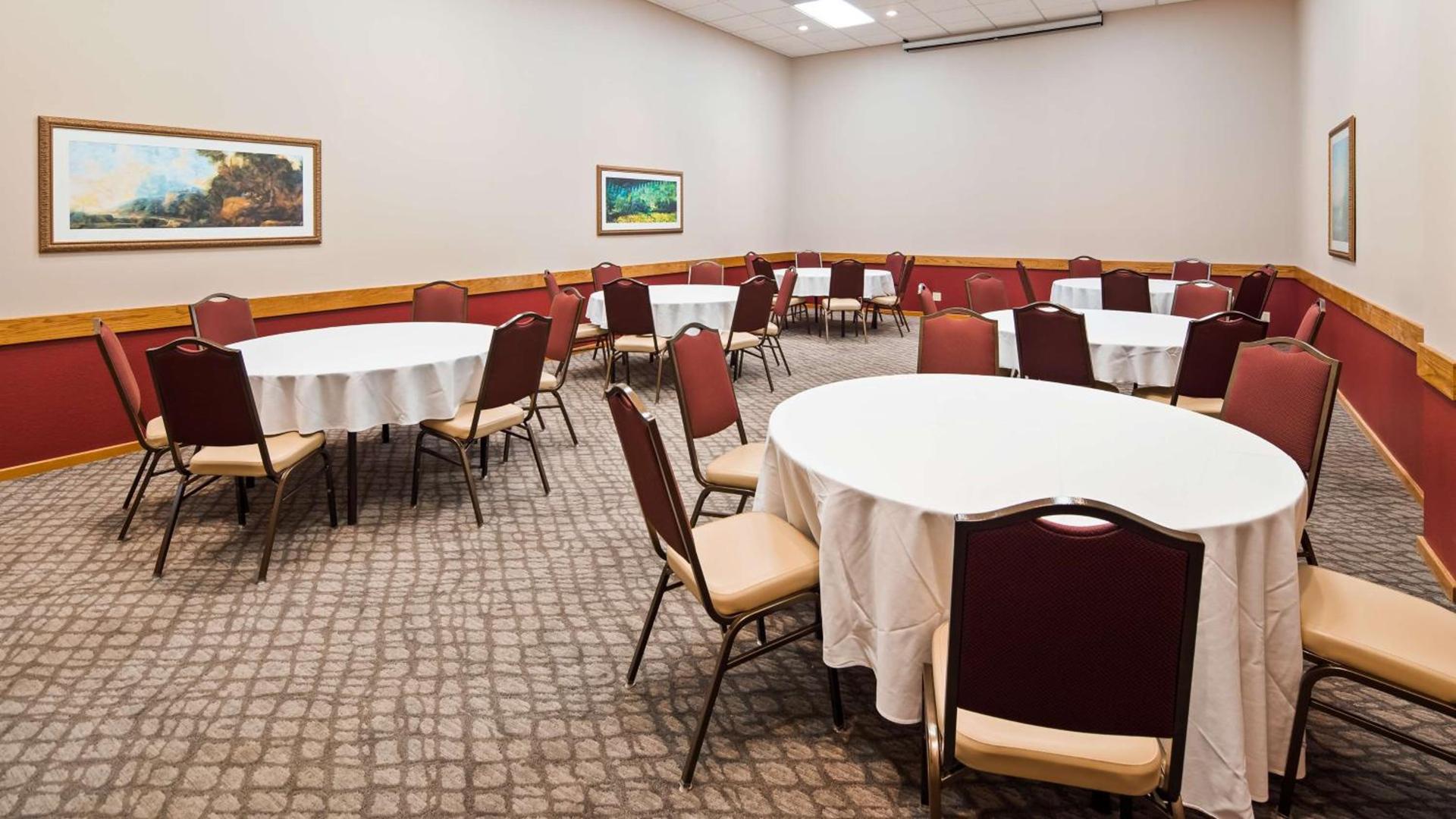 Osage Creek Lodge photo 13