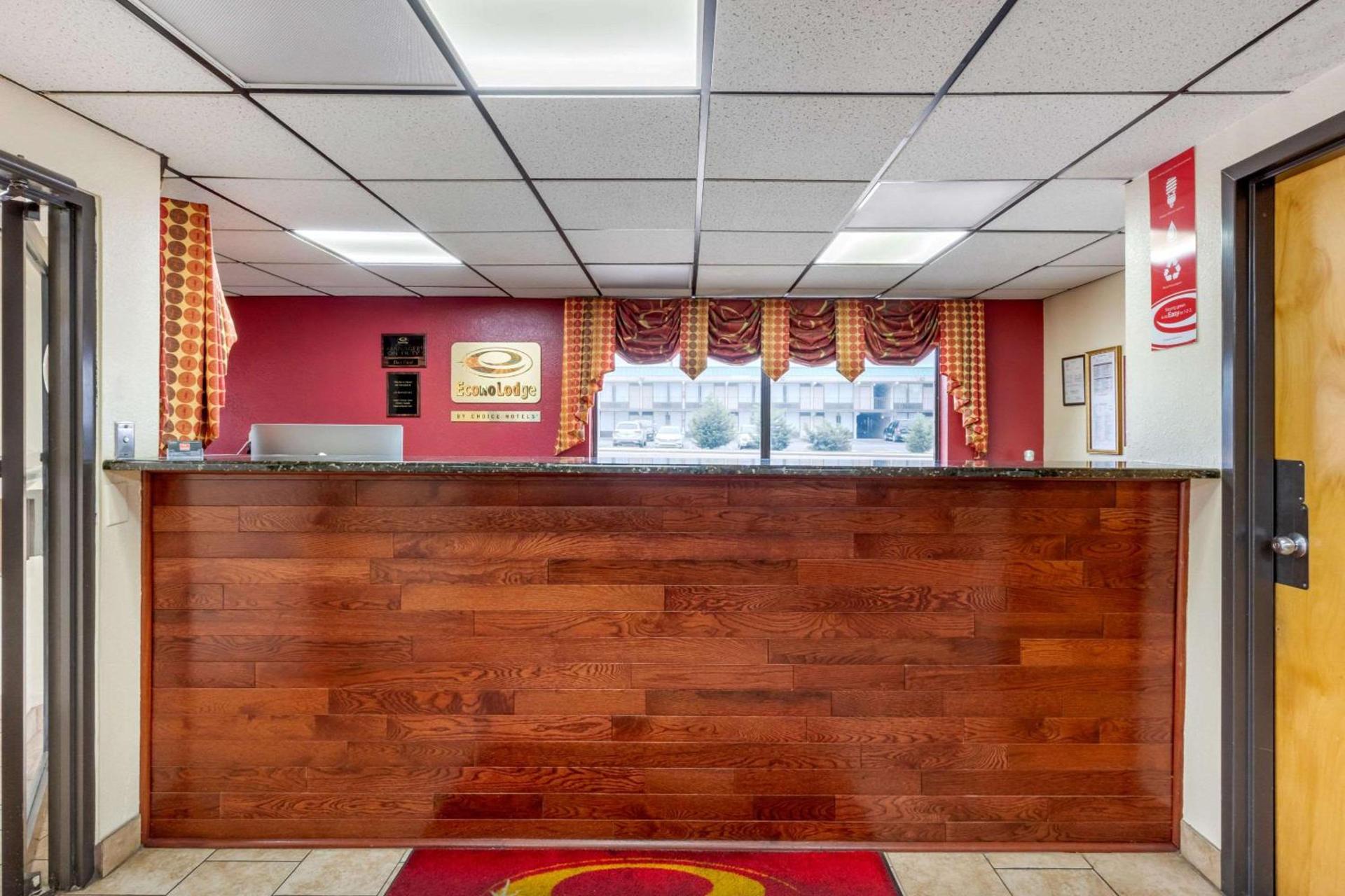 Econo Lodge Chattanooga Northeast - Ooltewah photo 4
