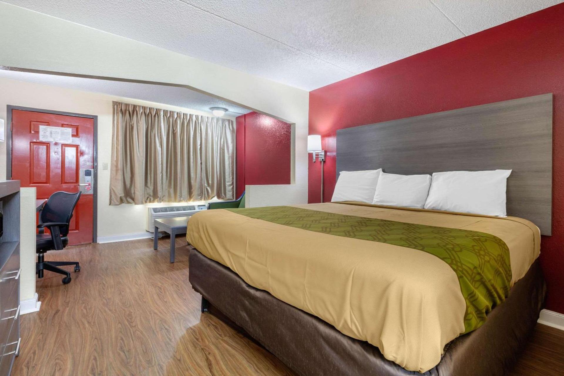 Econo Lodge Chattanooga Northeast - Ooltewah photo 8