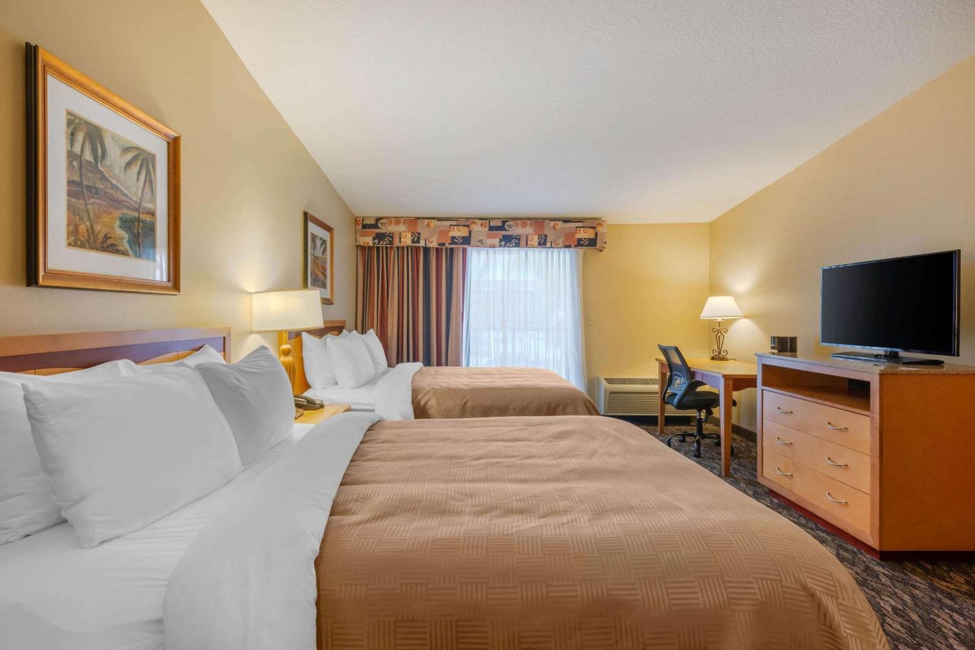 Clarion Inn Ormond Beach at Destination Daytona photo 43