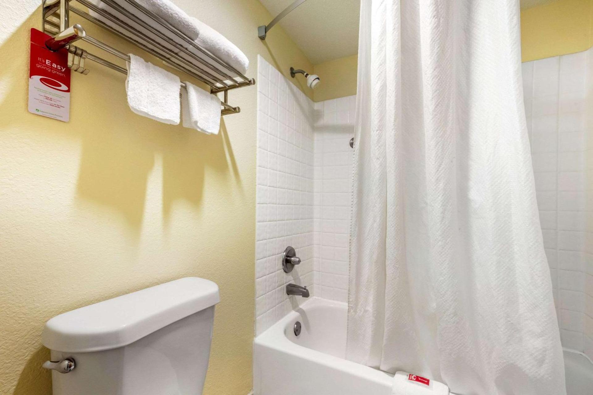 Econo Lodge Chattanooga Northeast - Ooltewah photo 14